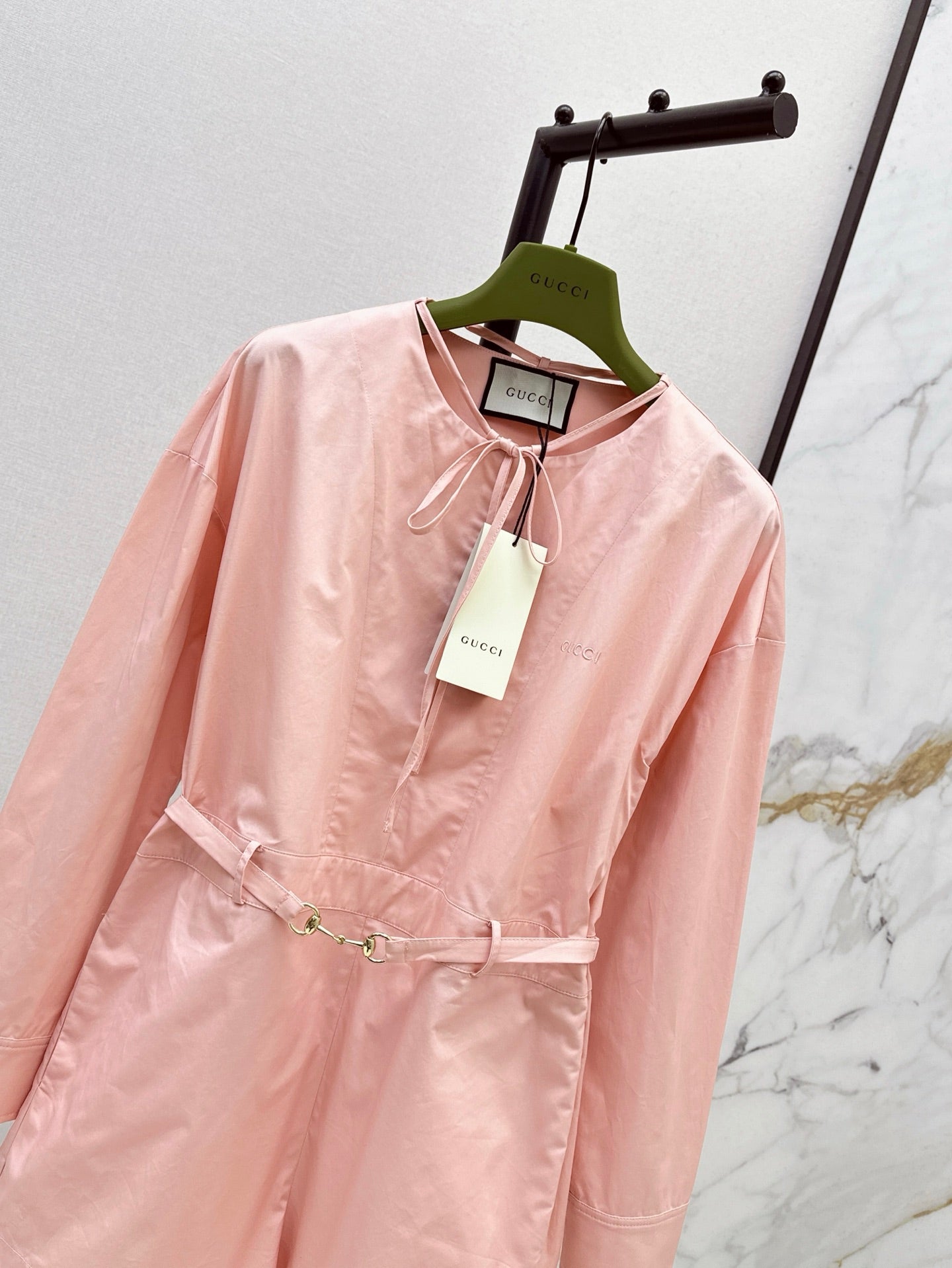 Gu* 25ss tied collar belt jumpsuit