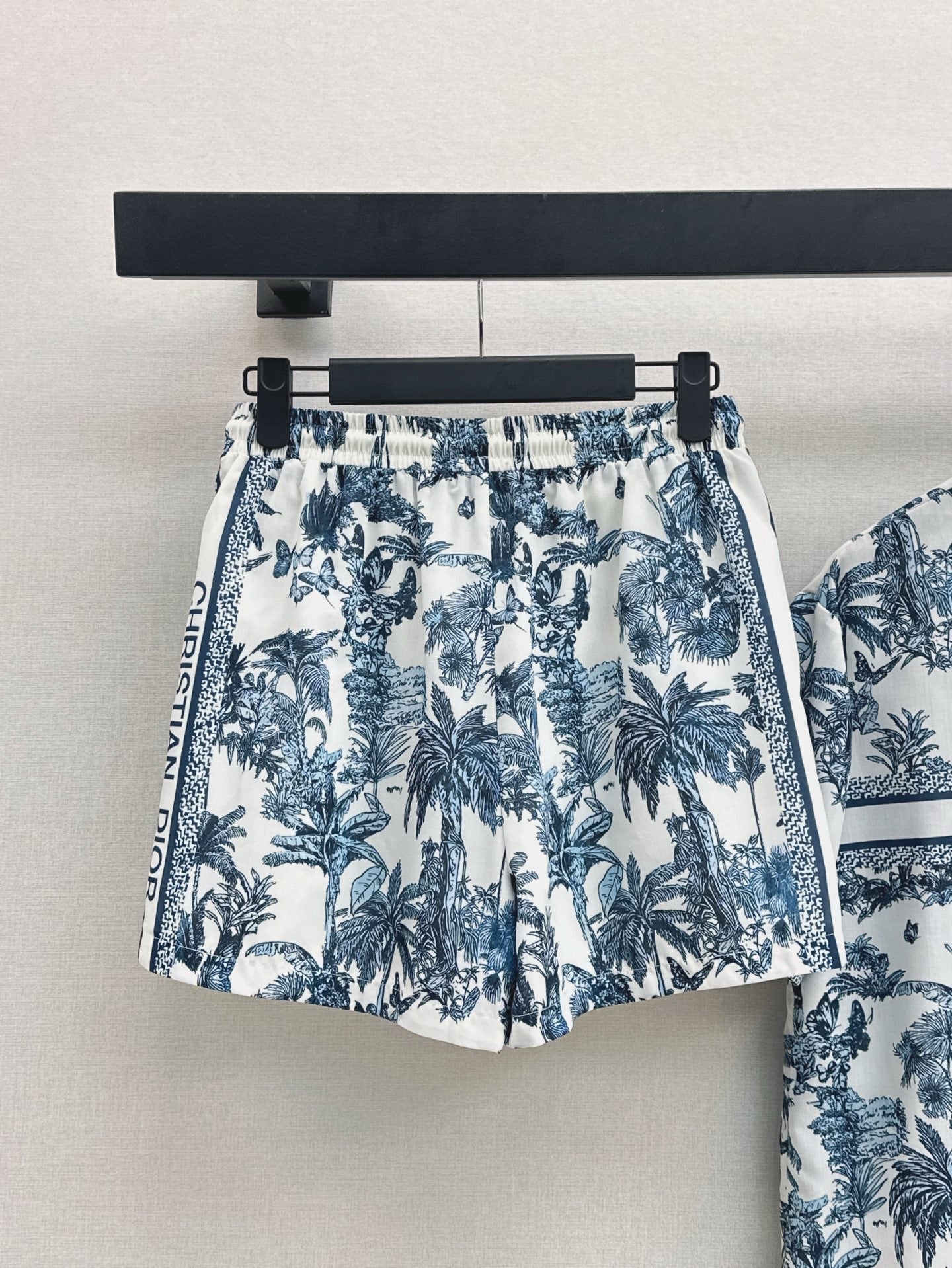 D*r 25ss short-sleeve printed top and shorts suit