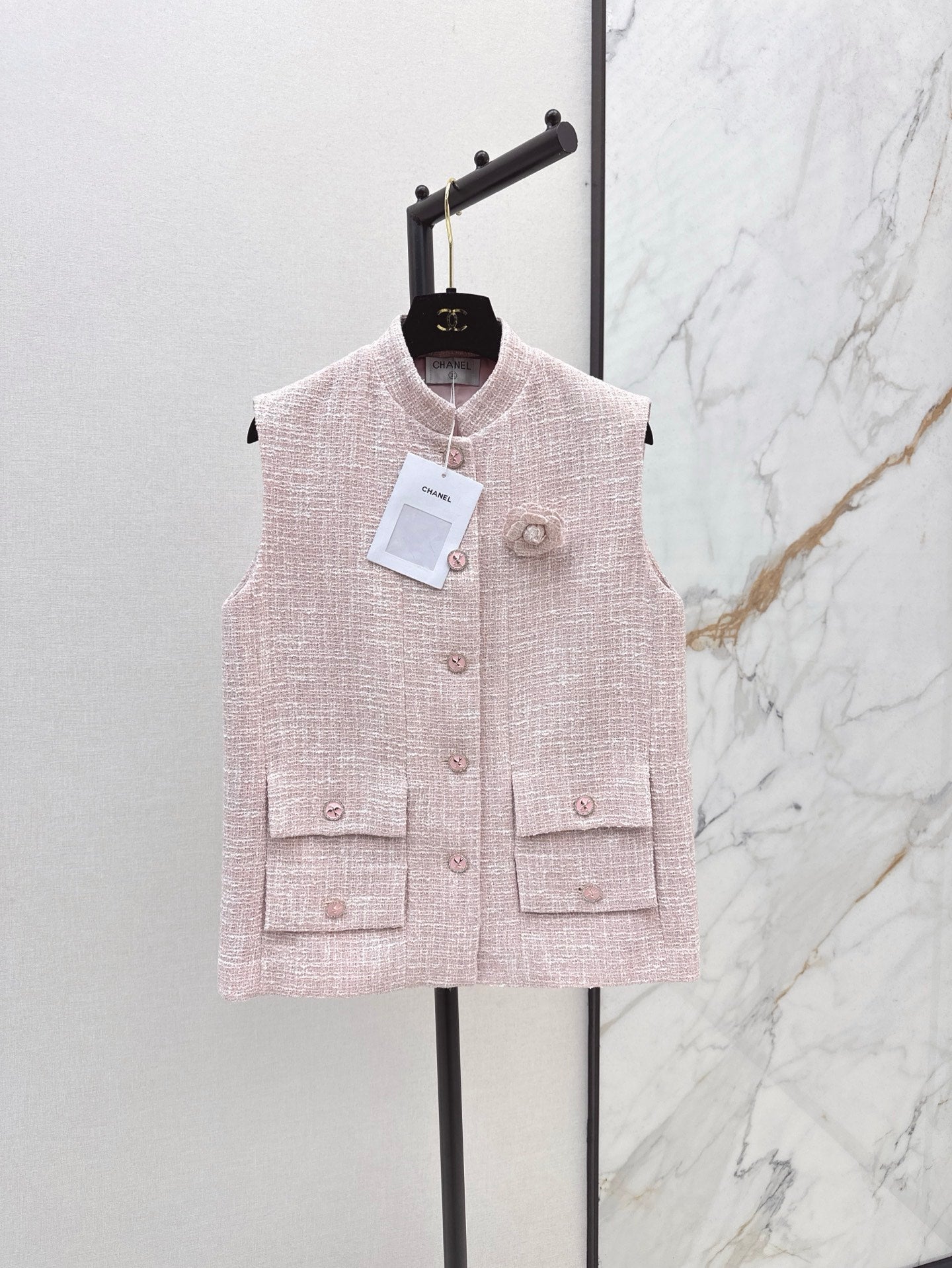 C*nel 25ss  rose tweed vest