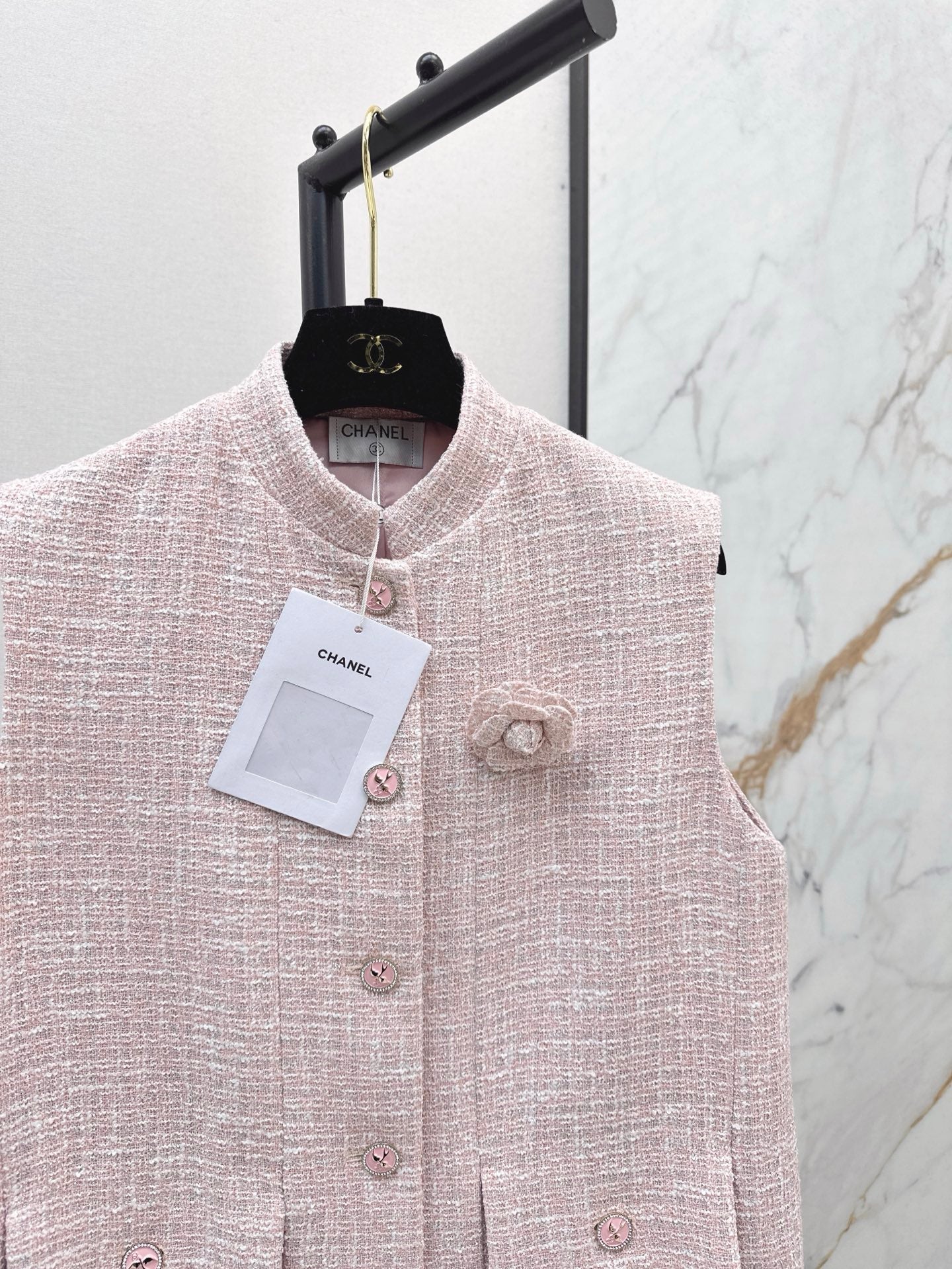 C*nel 25ss  rose tweed vest