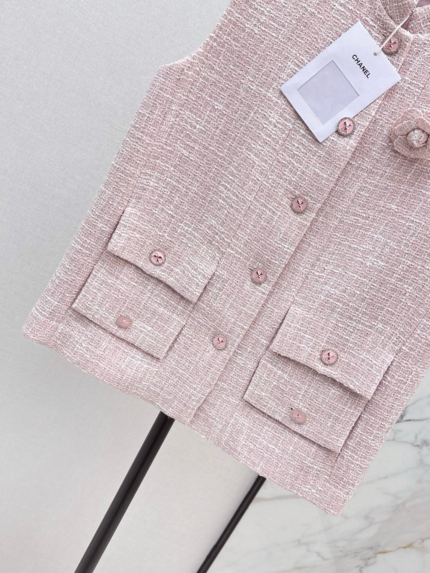 C*nel 25ss  rose tweed vest