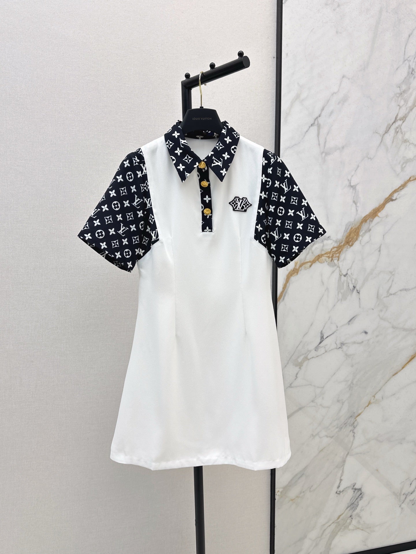 Loui* 25ss monogram sleeve polo dress