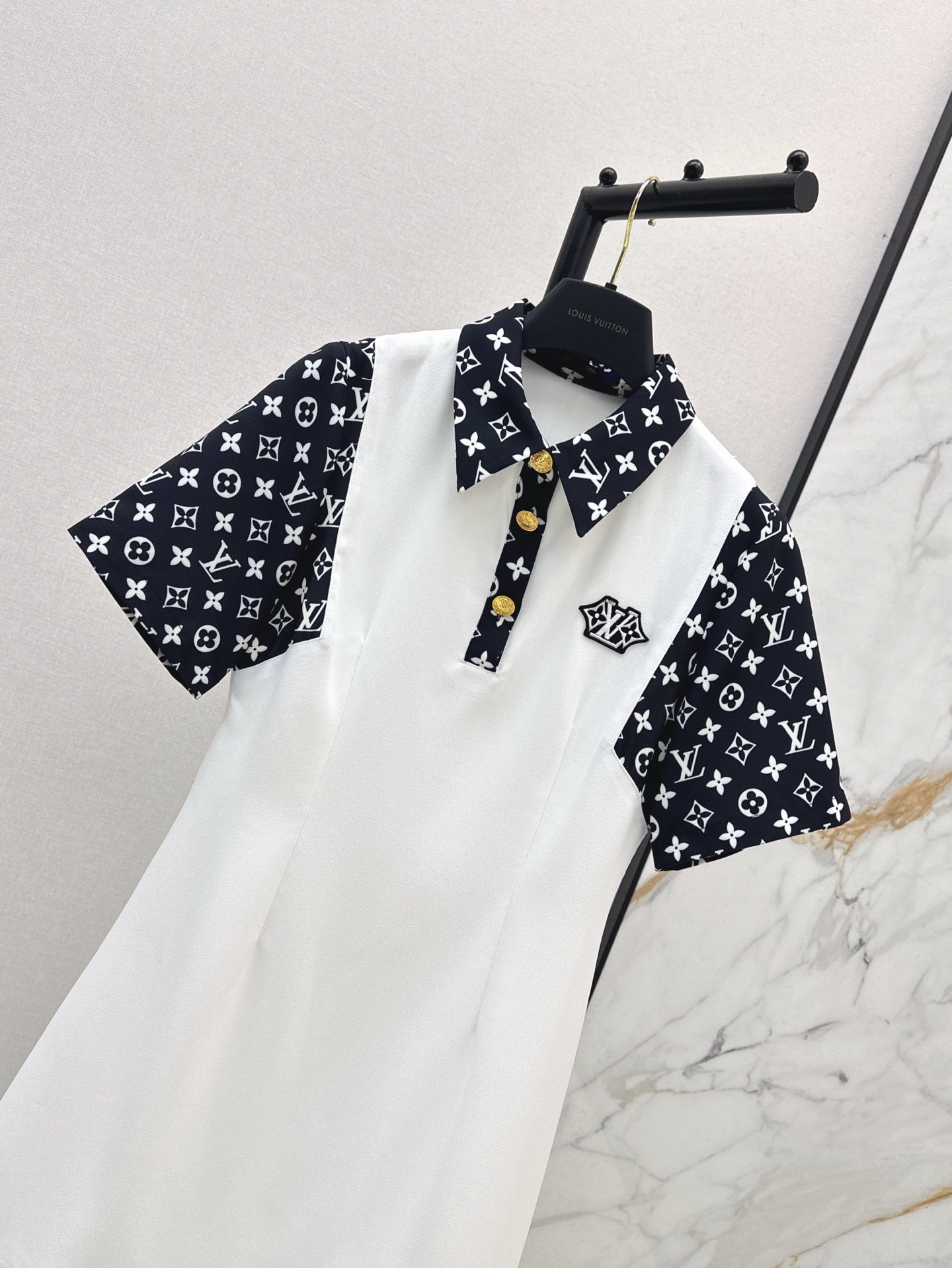 Loui* 25ss monogram sleeve polo dress