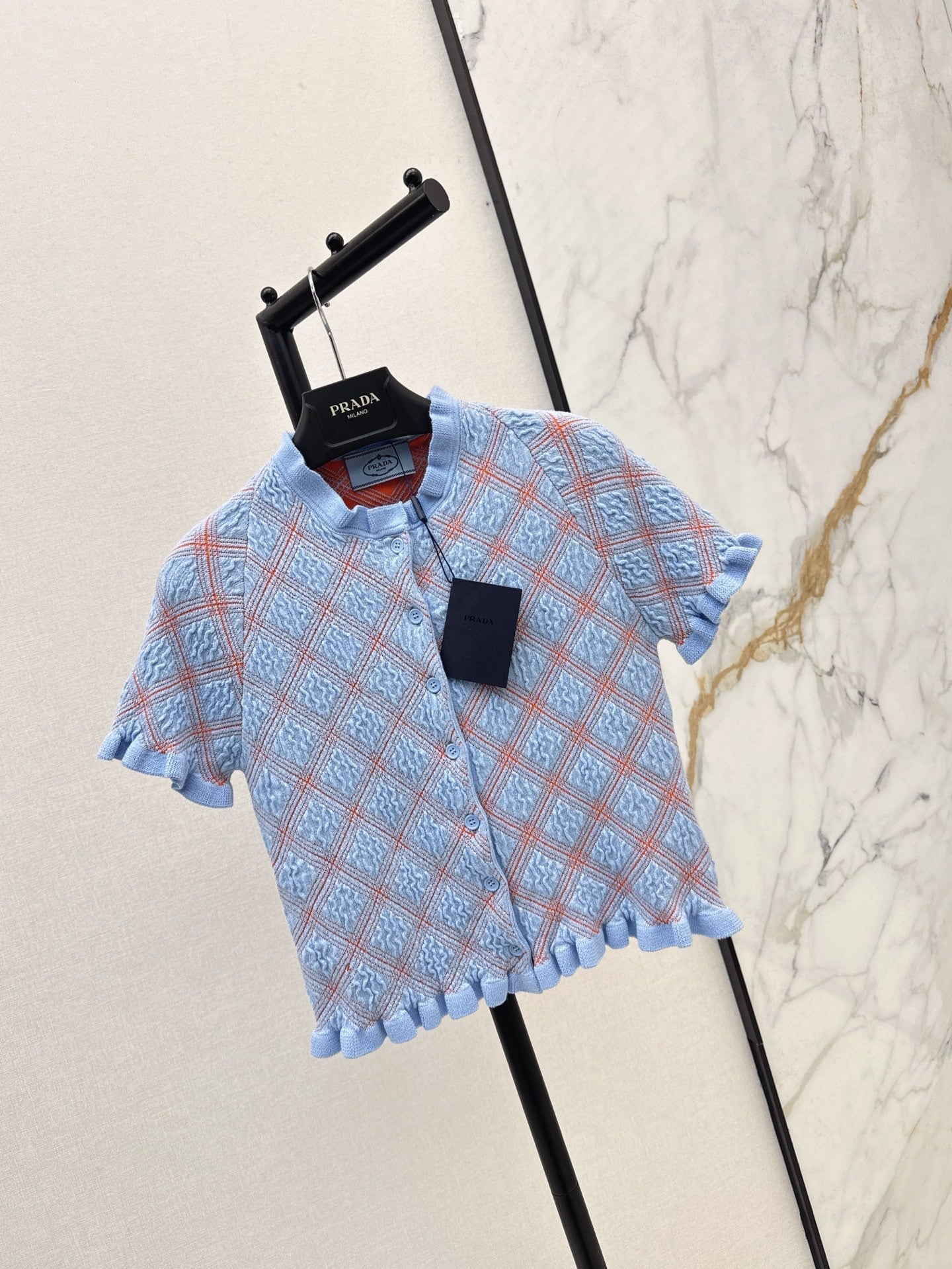 Pra* 25ss pleated hem sweater