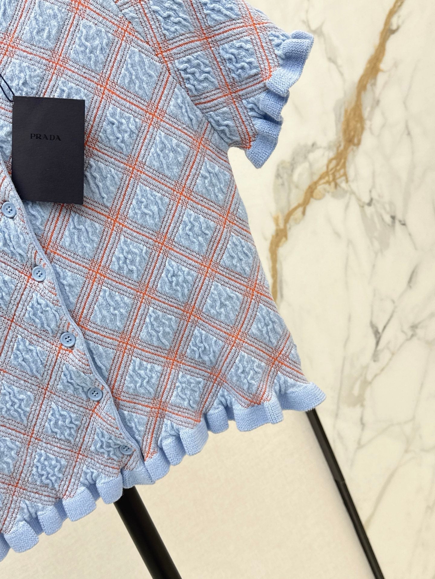 Pra* 25ss pleated hem sweater