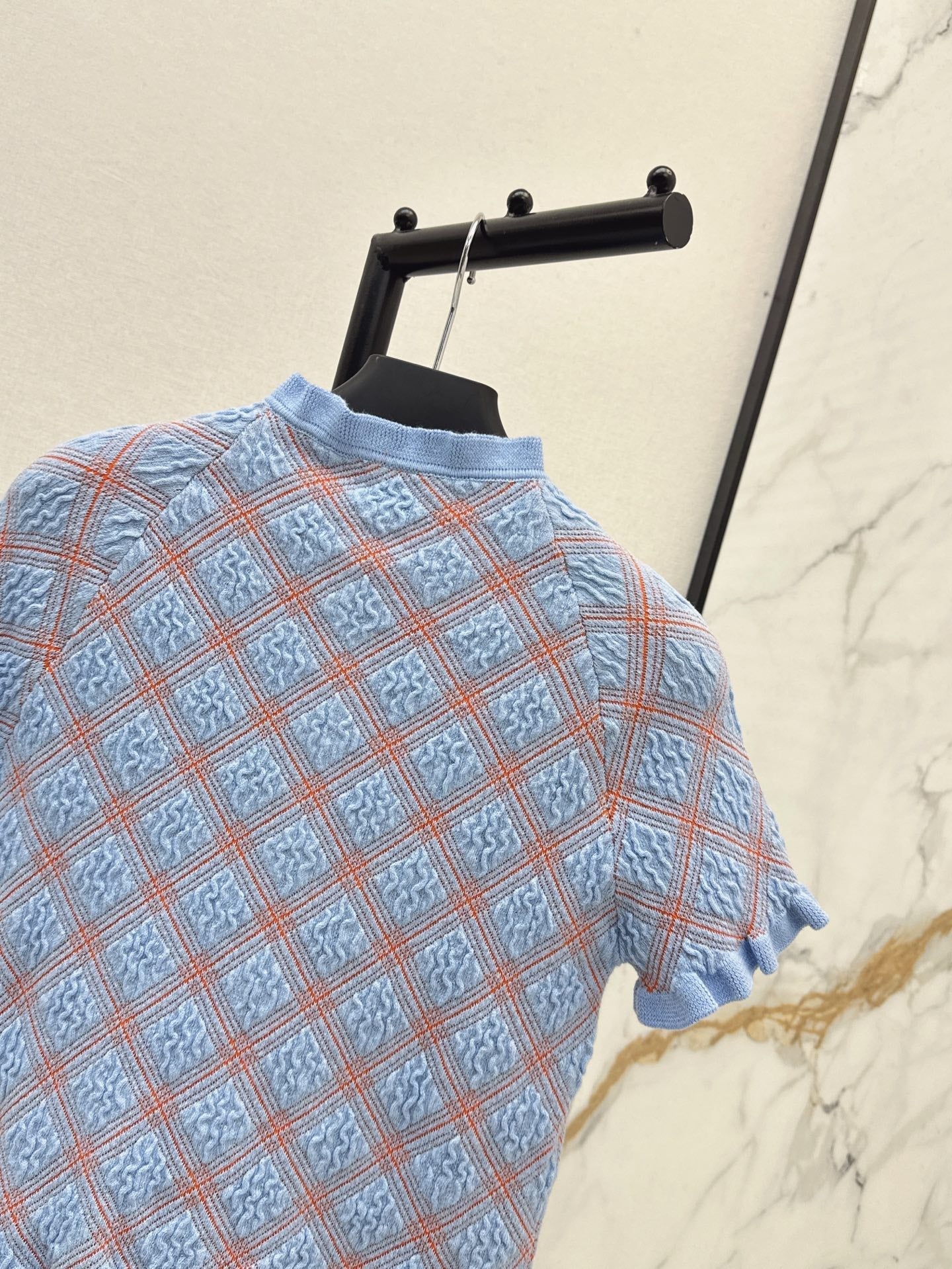 Pra* 25ss pleated hem sweater