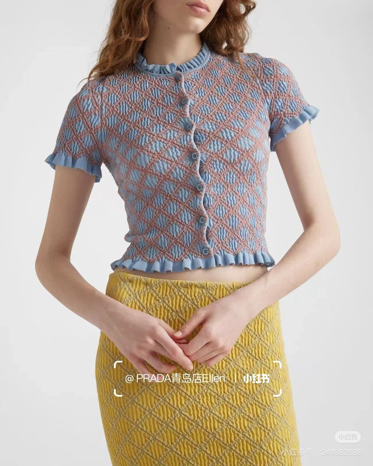 Pra* 25ss pleated hem sweater