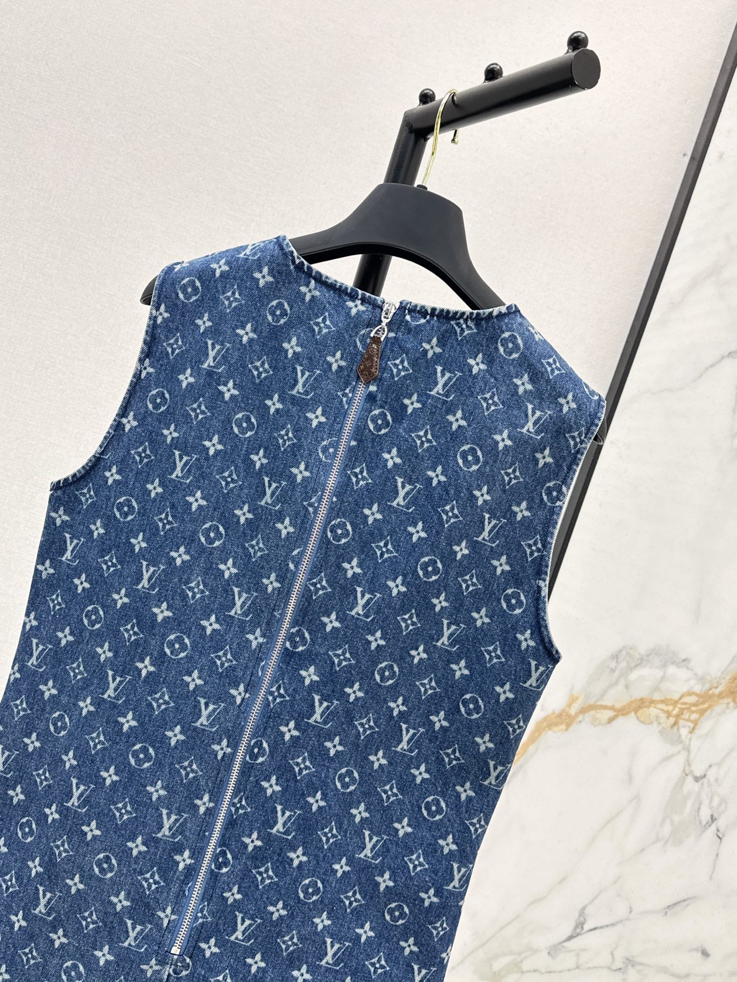 Loui* 25ss short monogram denim dress