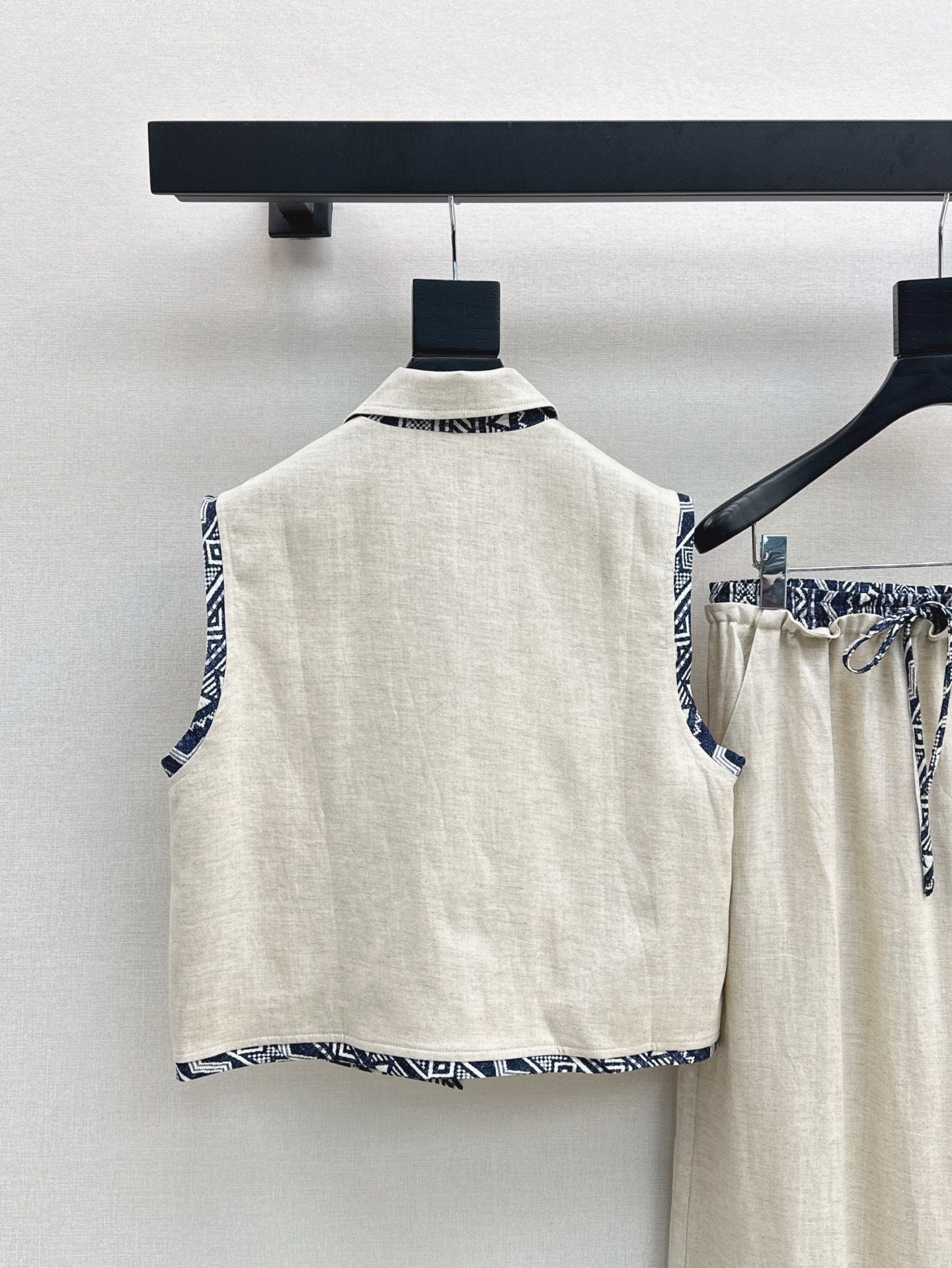 Lor*P 25ss linen cropped vest and long skirt suit