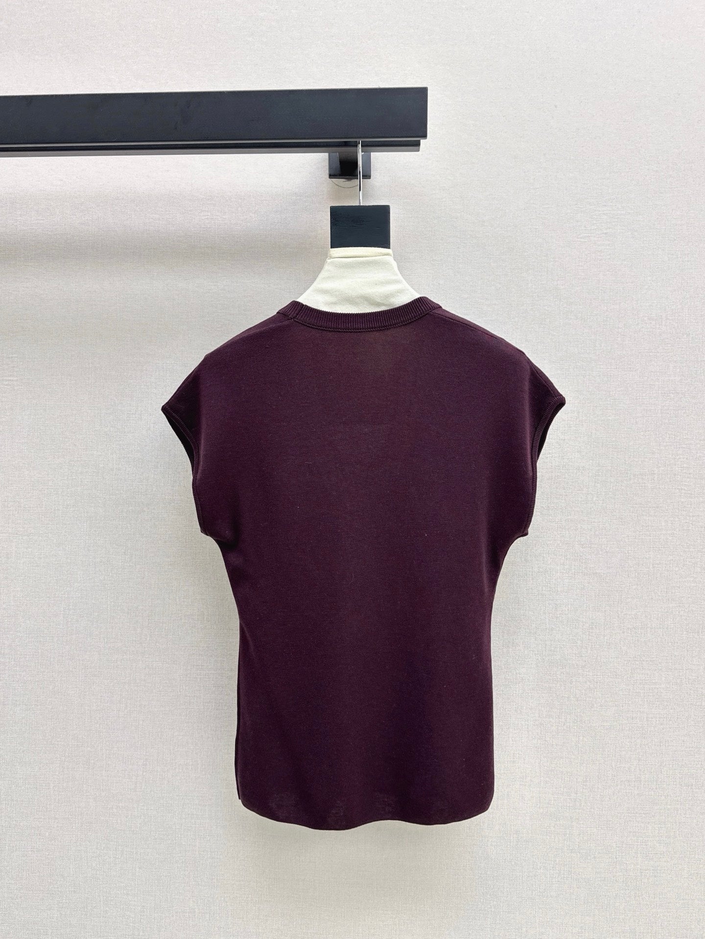 MaxM* 25ss U-neck knitted top