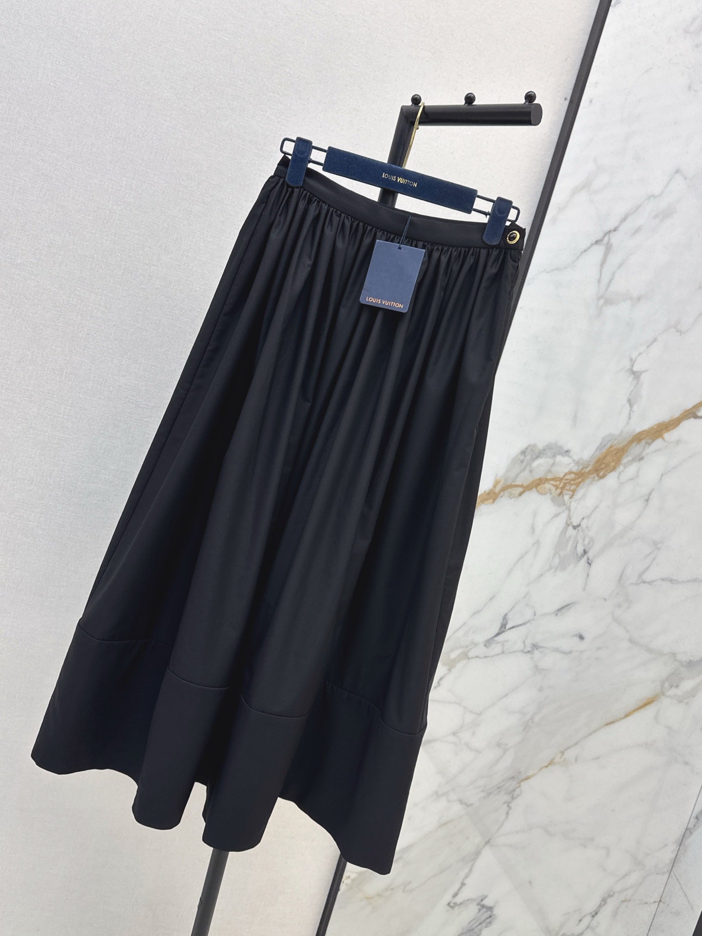 Loui* 25ss XL hem midi skirt