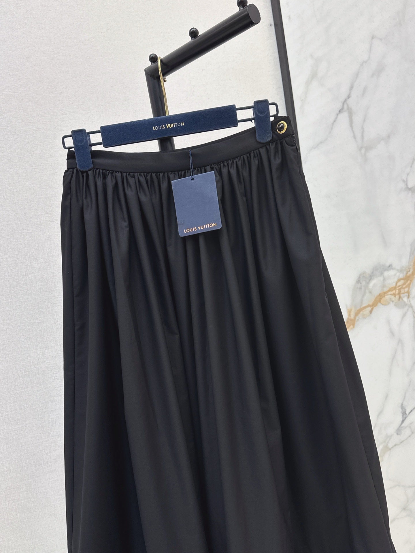 Loui* 25ss XL hem midi skirt