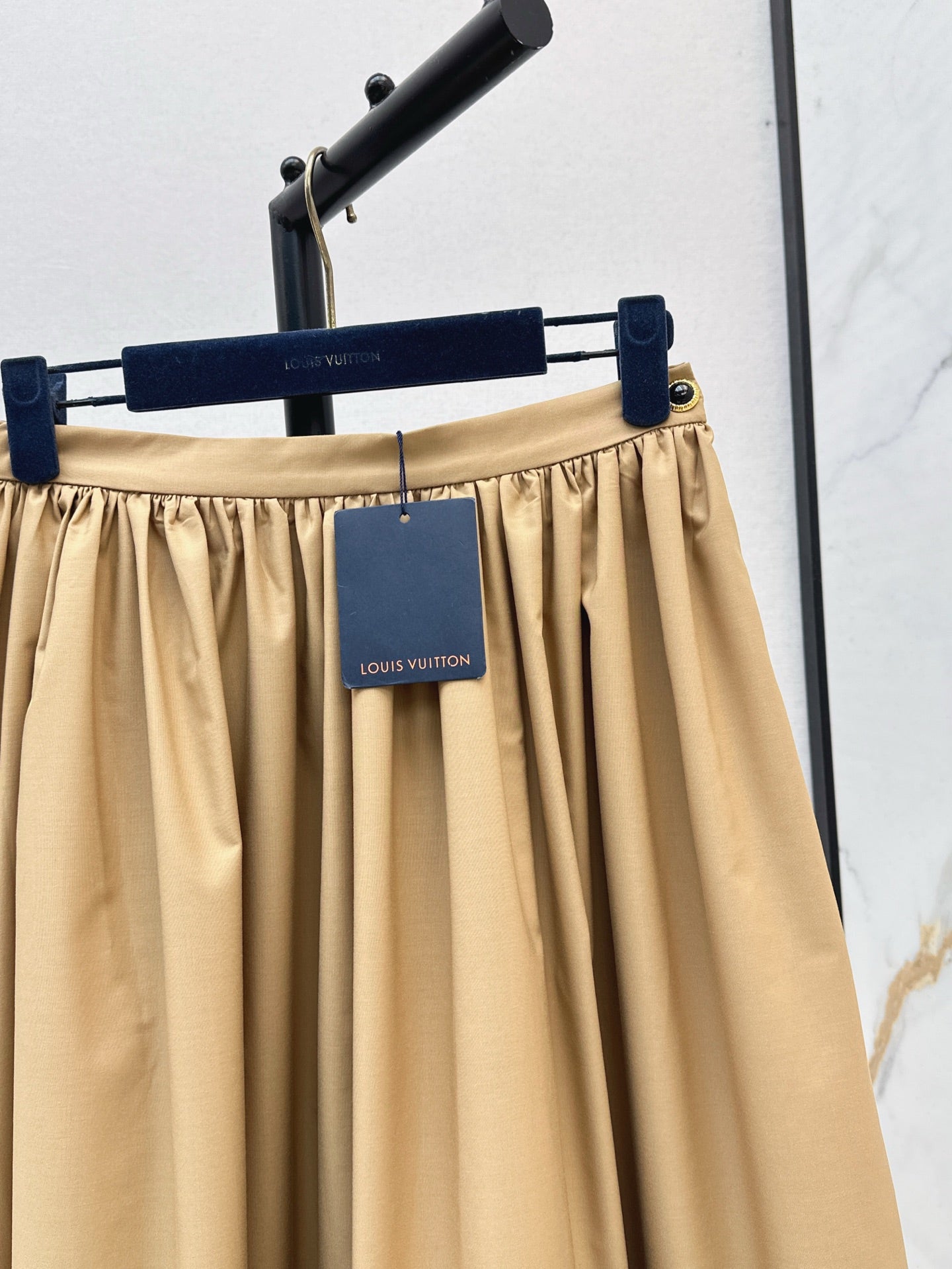 Loui* 25ss XL hem midi skirt