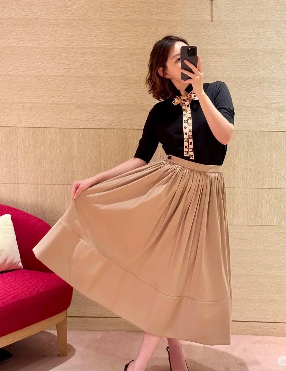 Loui* 25ss XL hem midi skirt