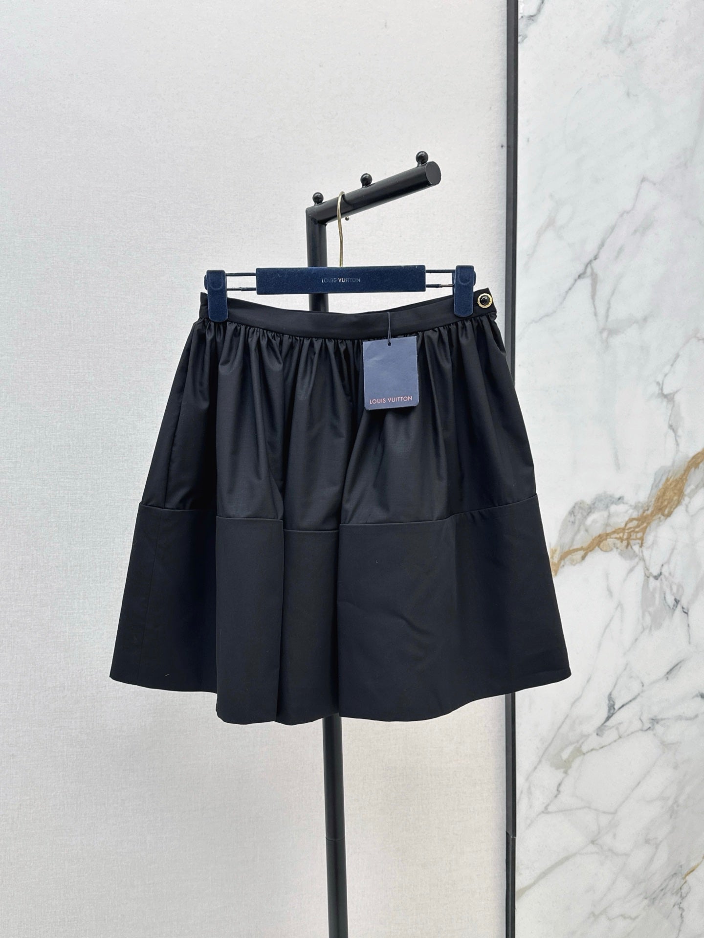 Loui* 25ss XL hem mini skirt