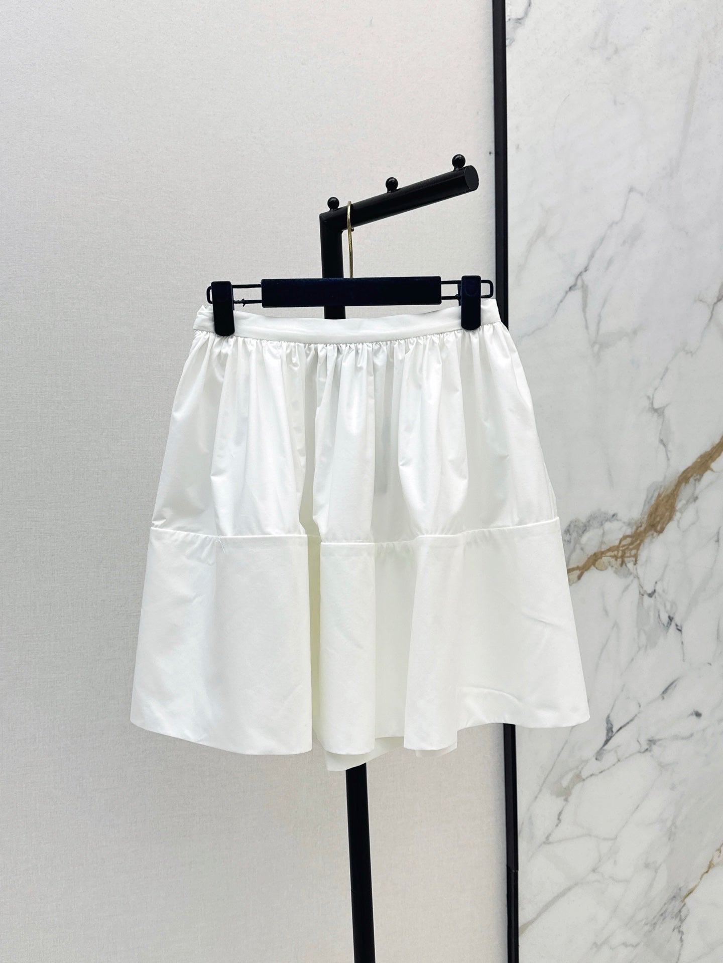 Loui* 25ss XL hem mini skirt