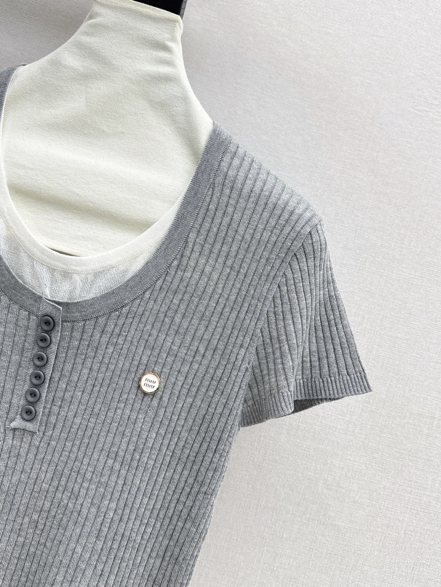 M*u 25ss crew neck short-sleeve sweater