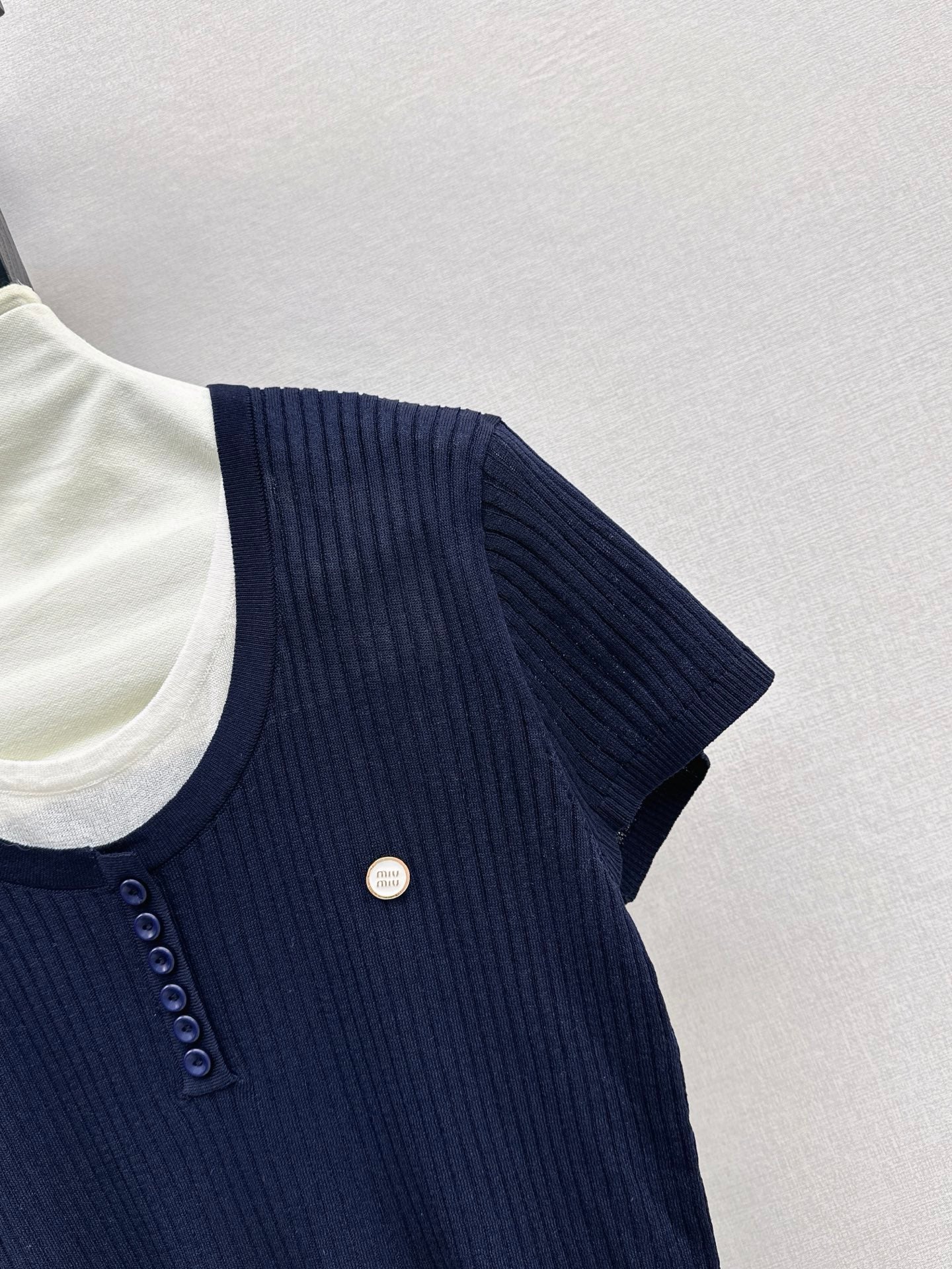 M*u 25ss crew neck short-sleeve sweater