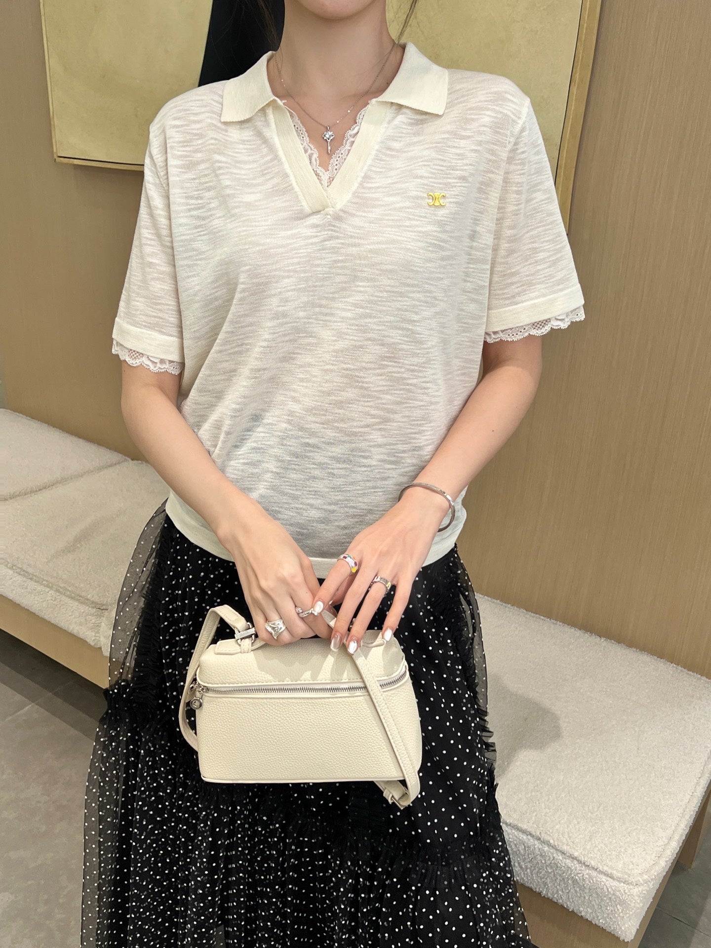 Cel* 25ss lace trim polo sweater