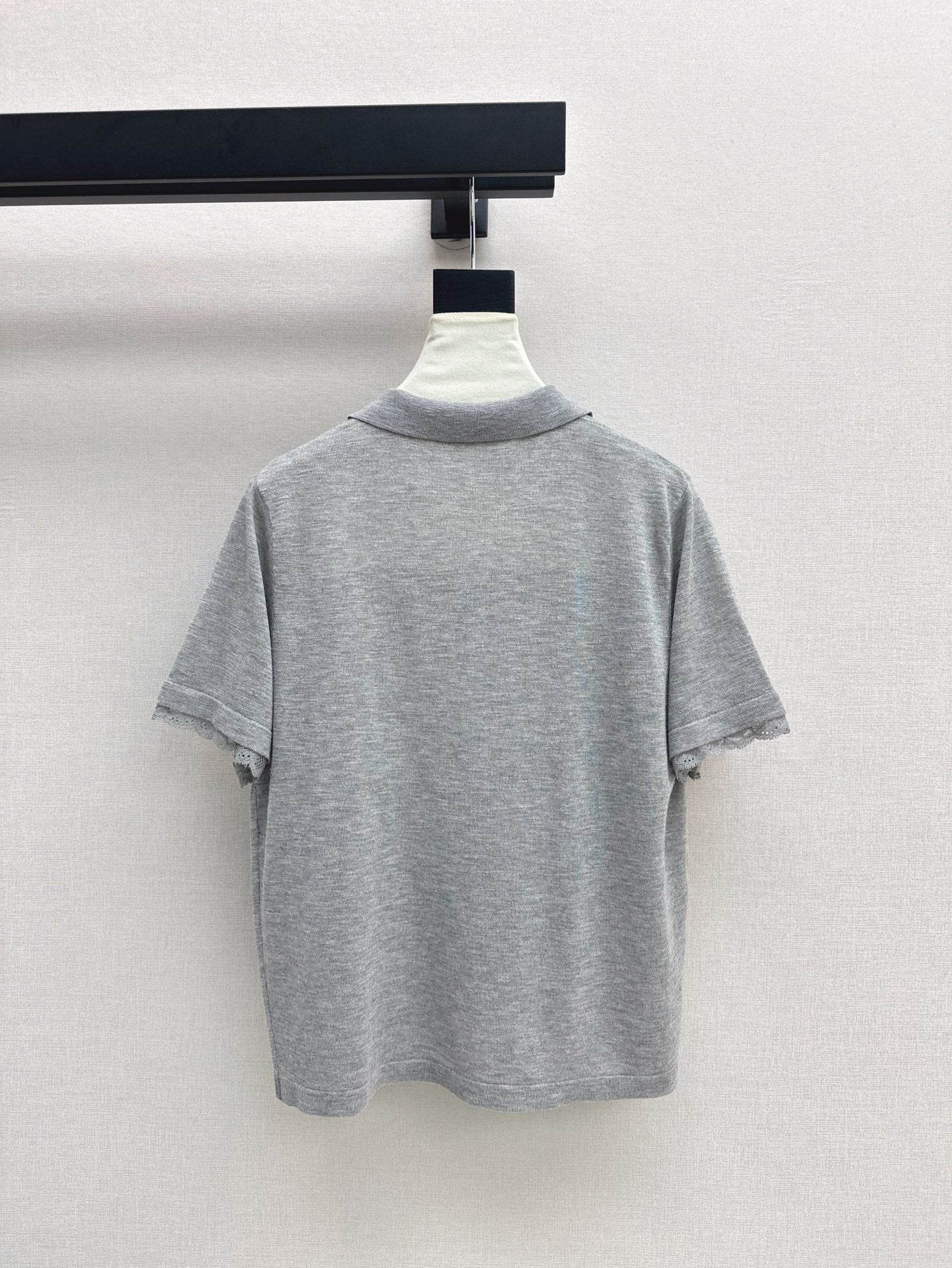 Cel* 25ss lace trim polo sweater