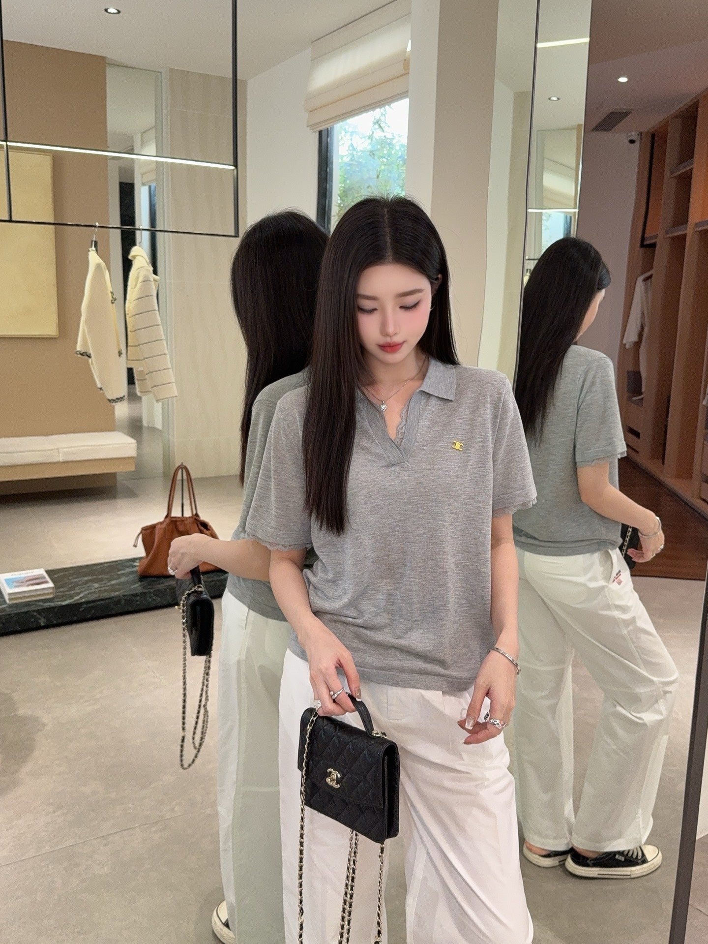 Cel* 25ss lace trim polo sweater