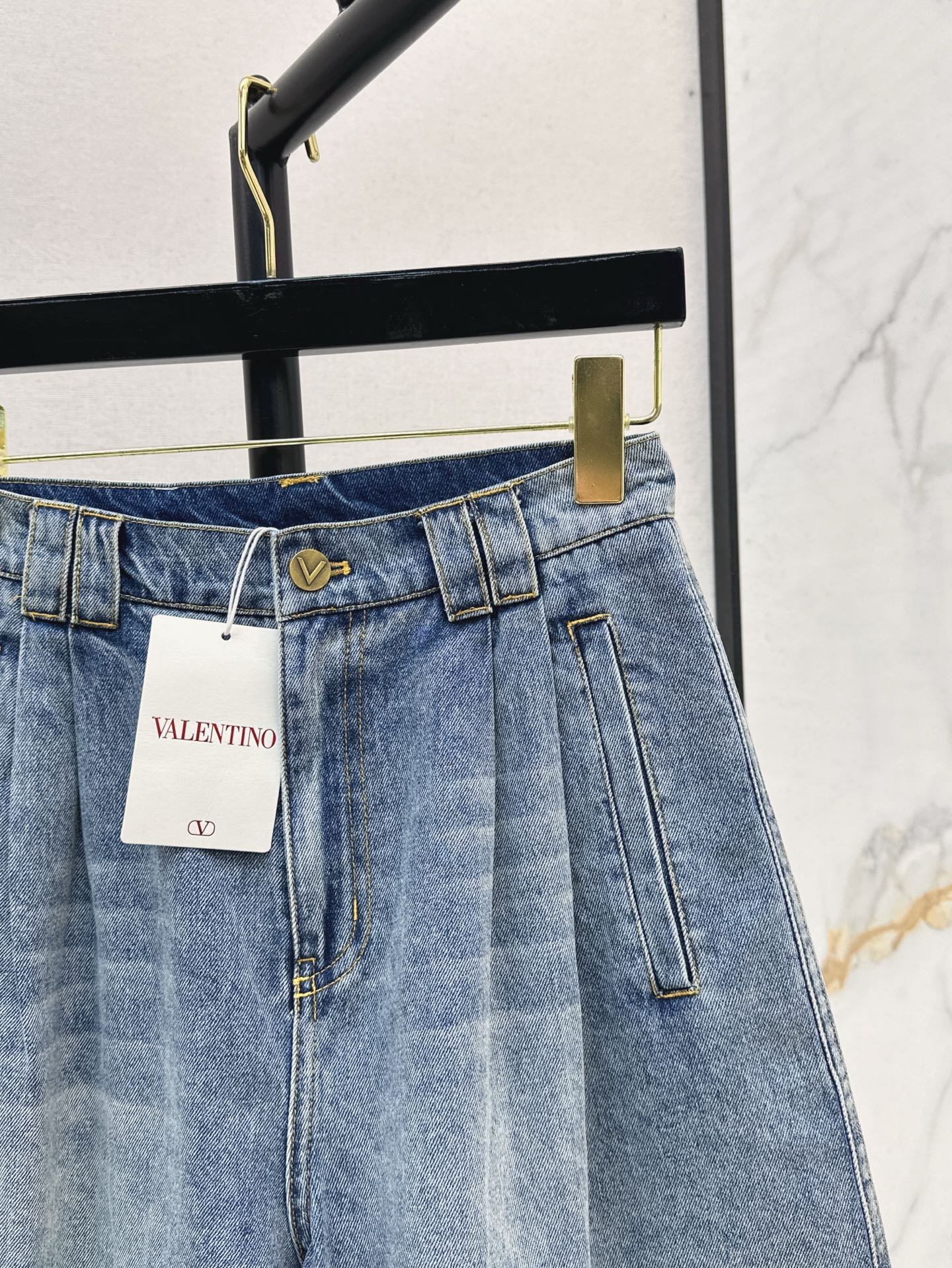 Valen* 25ss denim shorts