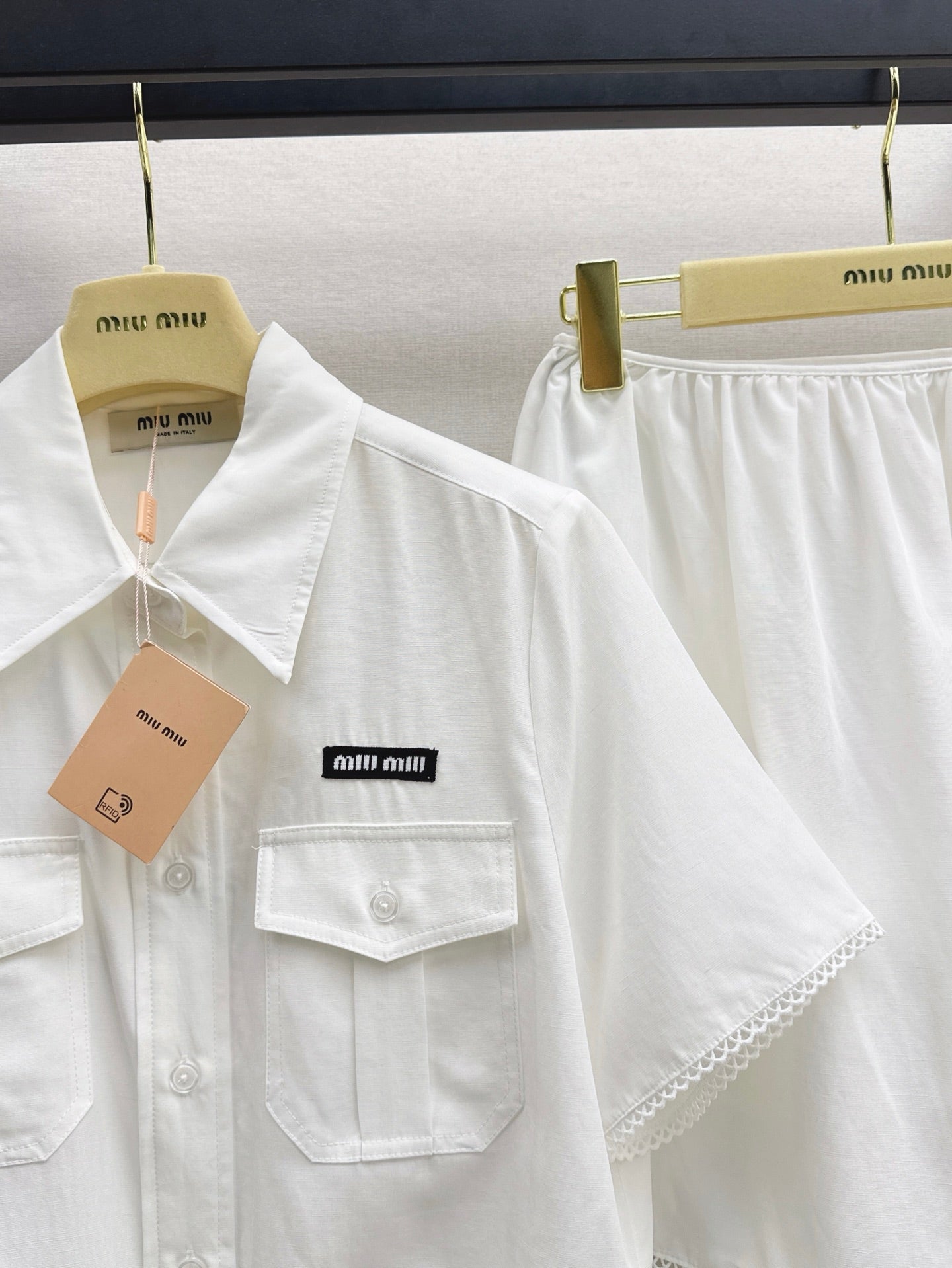 M*u 25ss cropped shirt and miniskirt suit