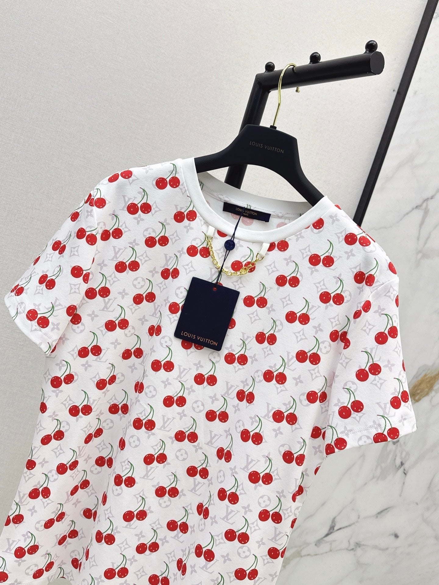 Loui* 25ss monogram cherry cotton t-shirt