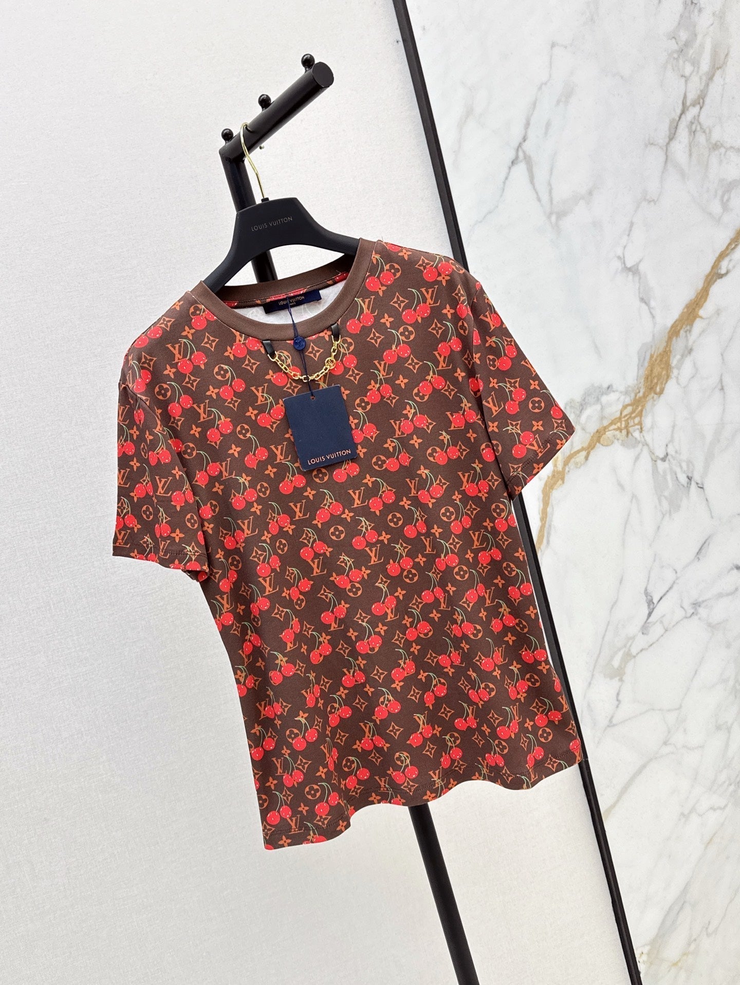 Loui* 25ss monogram cherry cotton t-shirt