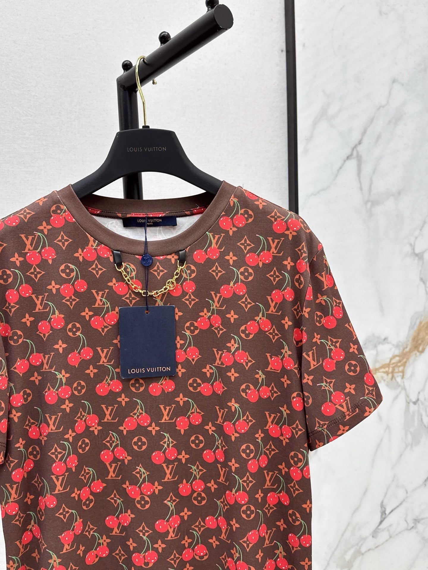 Loui* 25ss monogram cherry cotton t-shirt
