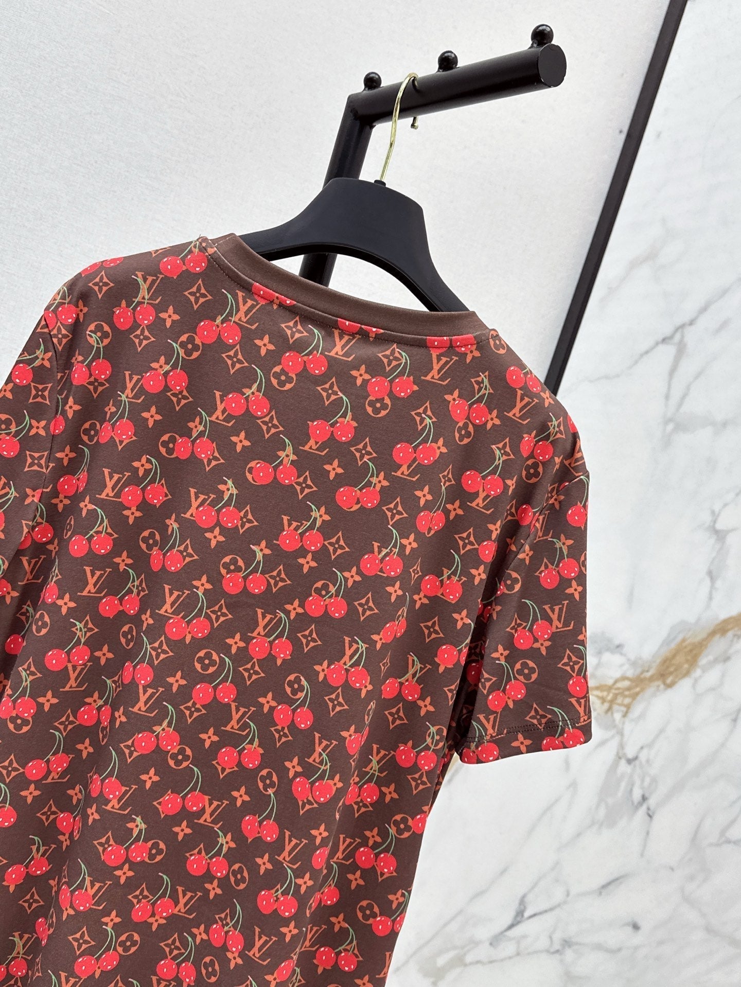 Loui* 25ss monogram cherry cotton t-shirt