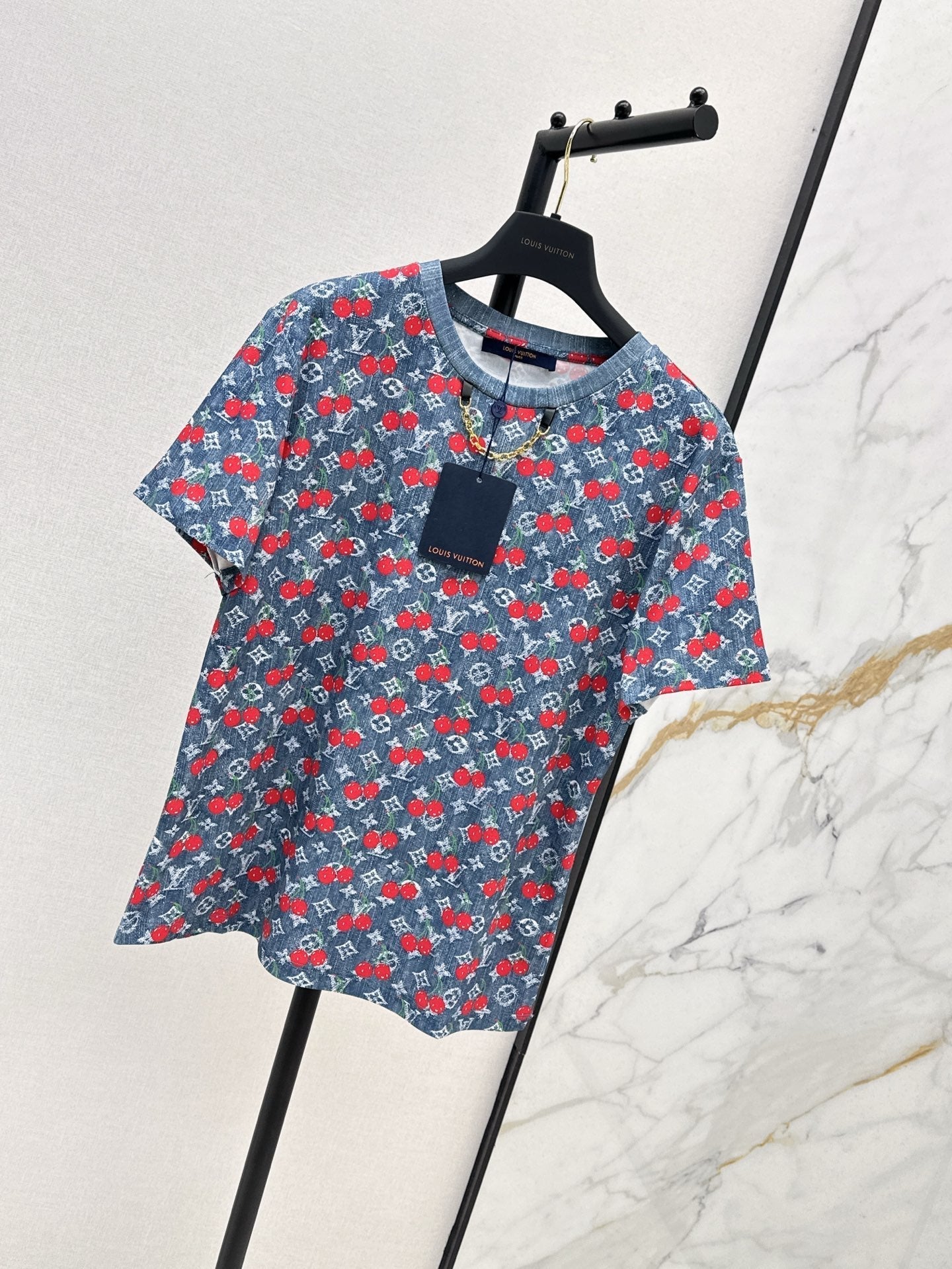 Loui* 25ss monogram cherry cotton t-shirt