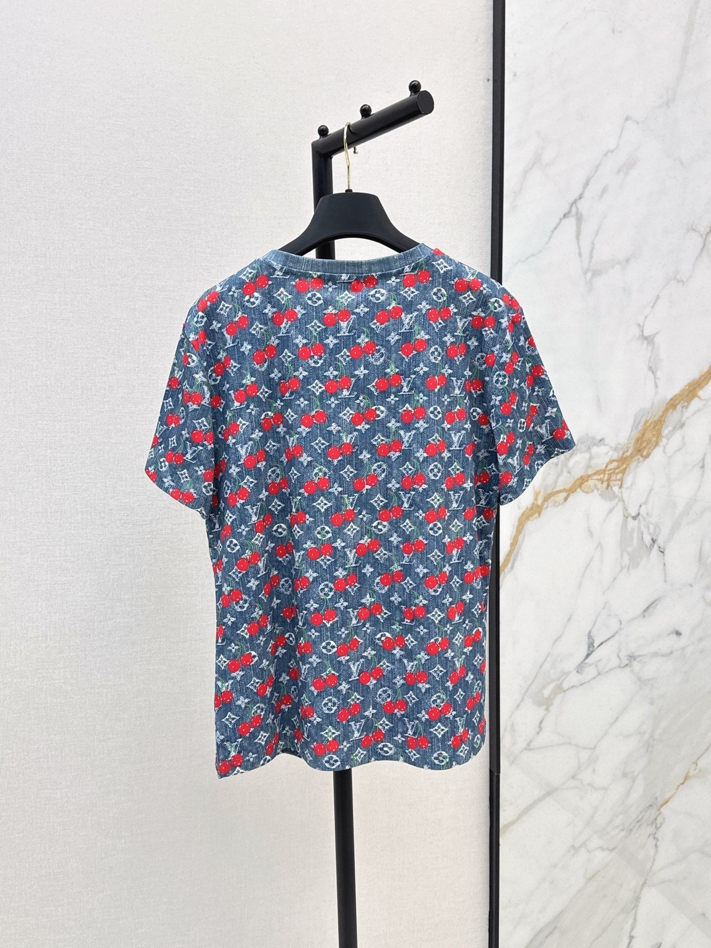 Loui* 25ss monogram cherry cotton t-shirt
