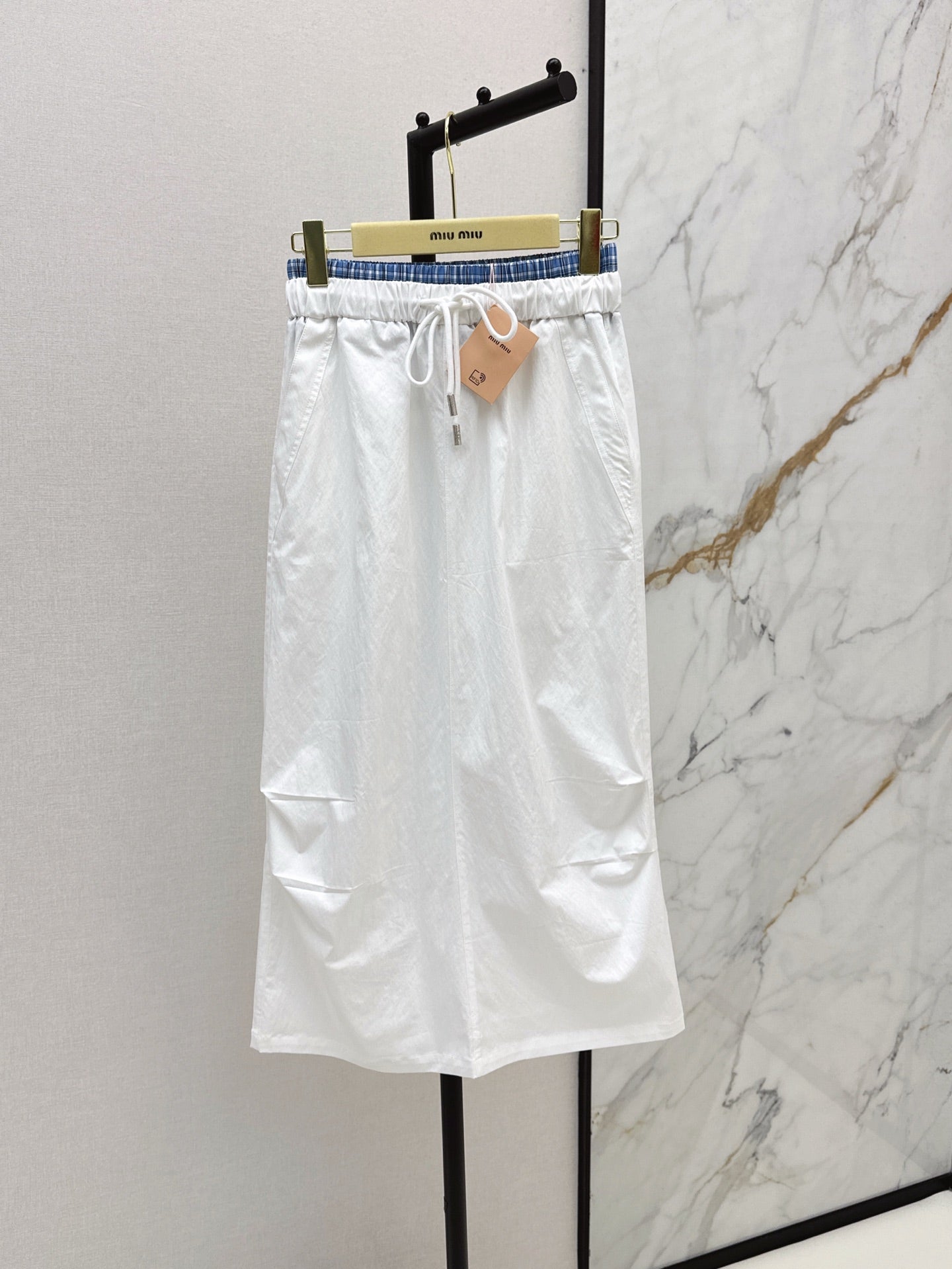 M*u 25ss drawstring waist midi skirt