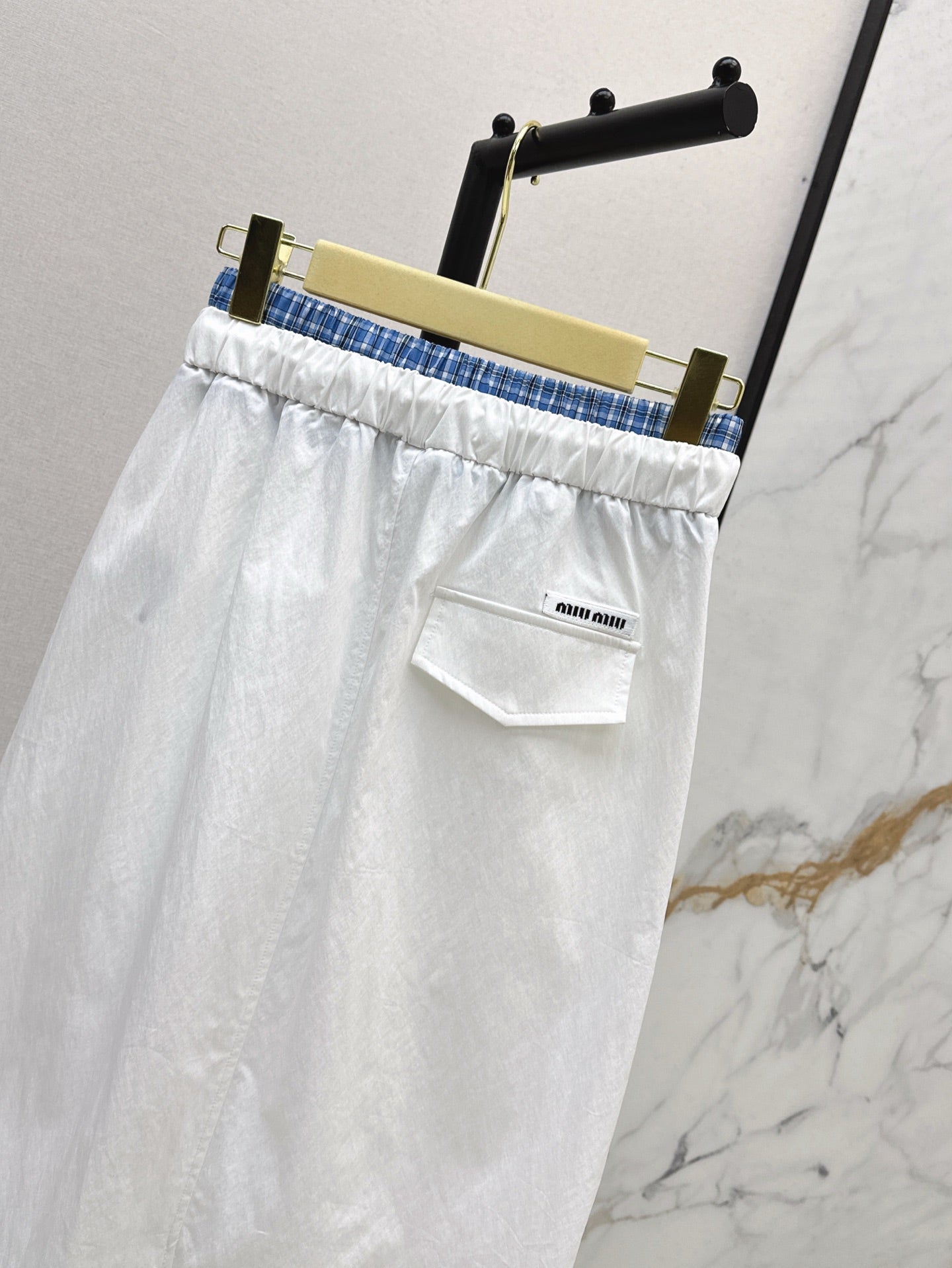 M*u 25ss drawstring waist midi skirt