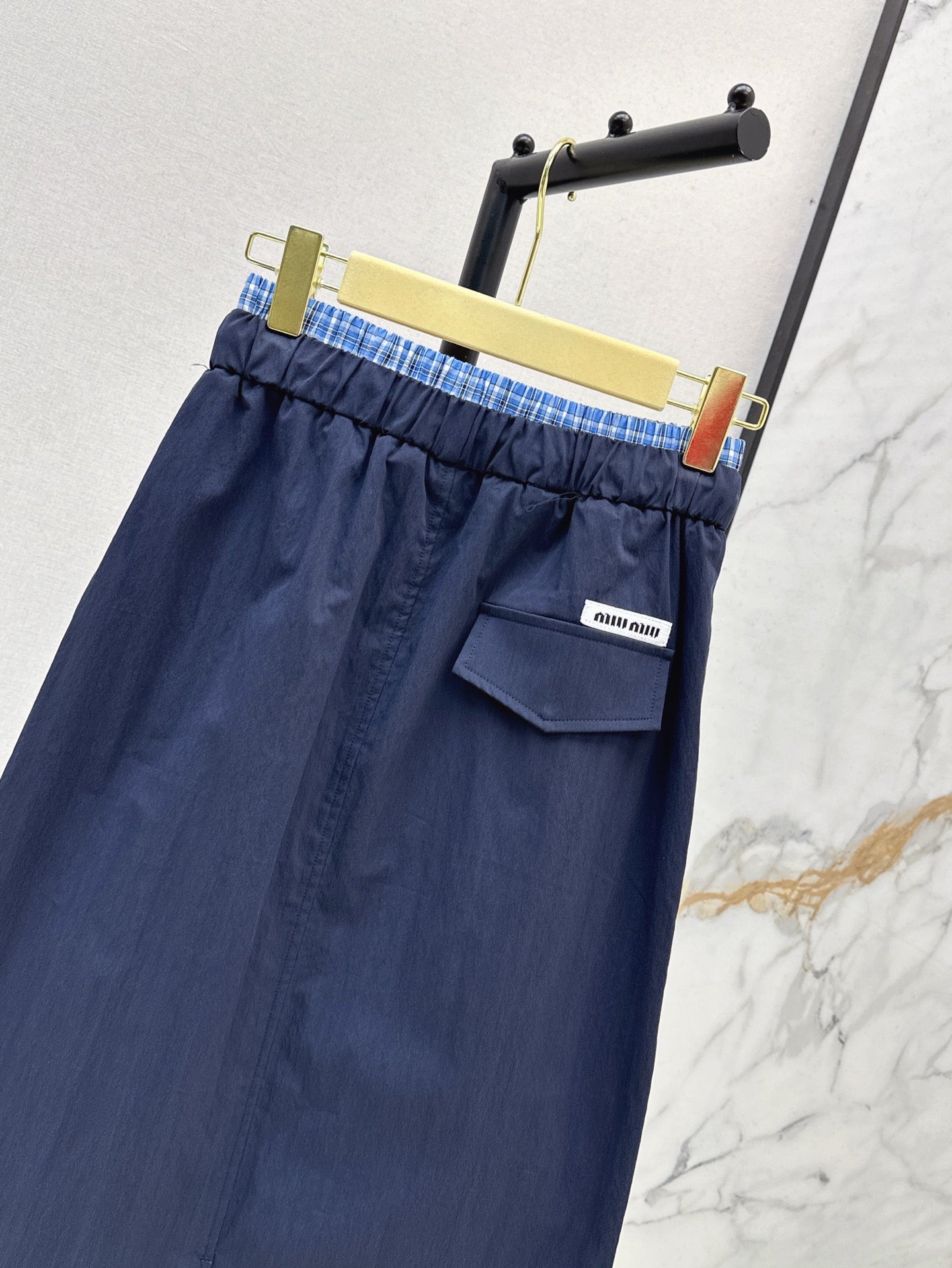 M*u 25ss drawstring waist midi skirt