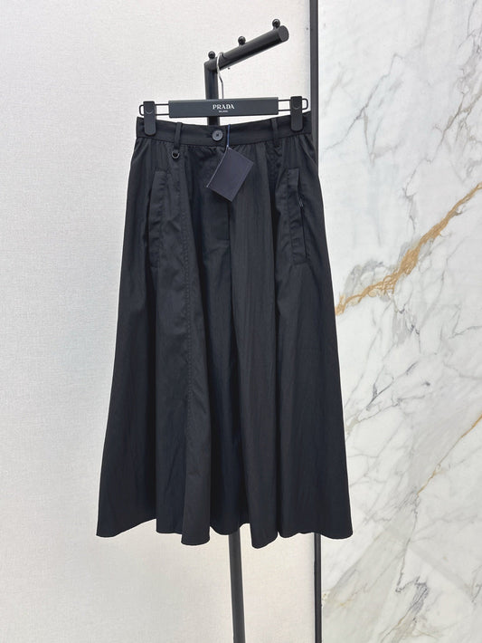 Pra* 25ss Long pleated flared skirt