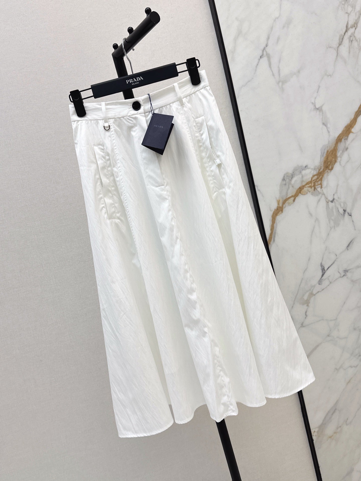 Pra* 25ss Long pleated flared skirt