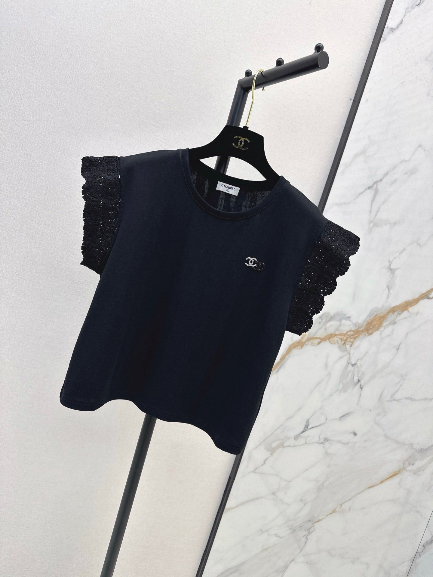 C*nel 25ss floral lace trim t-shirt