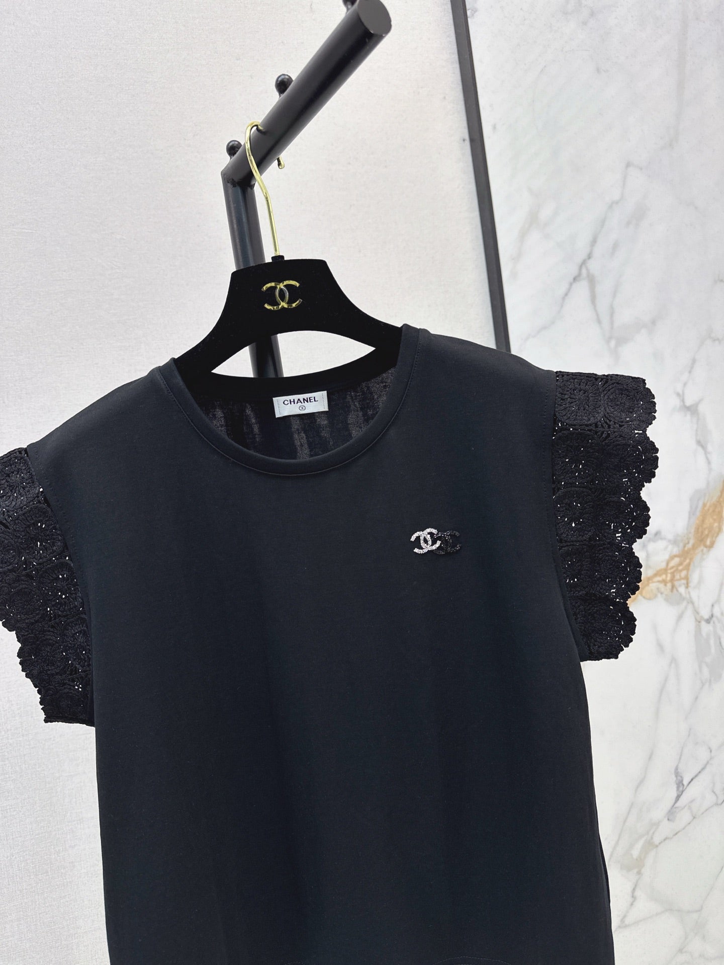 C*nel 25ss floral lace trim t-shirt