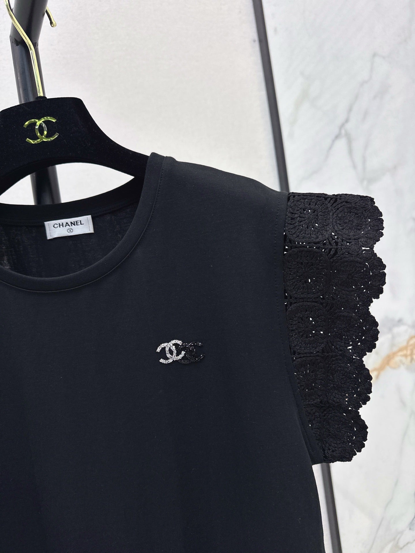 C*nel 25ss floral lace trim t-shirt