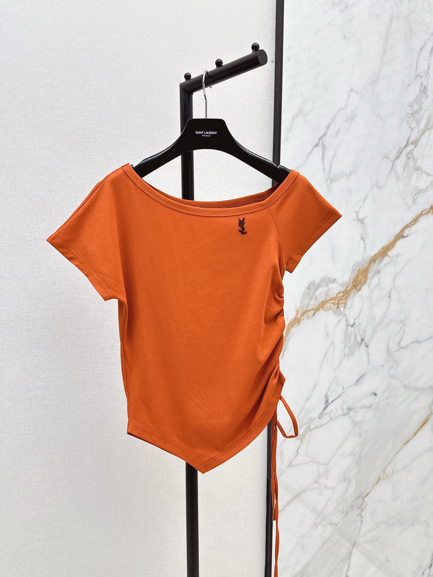 YS* 25ss Off-shoulder top