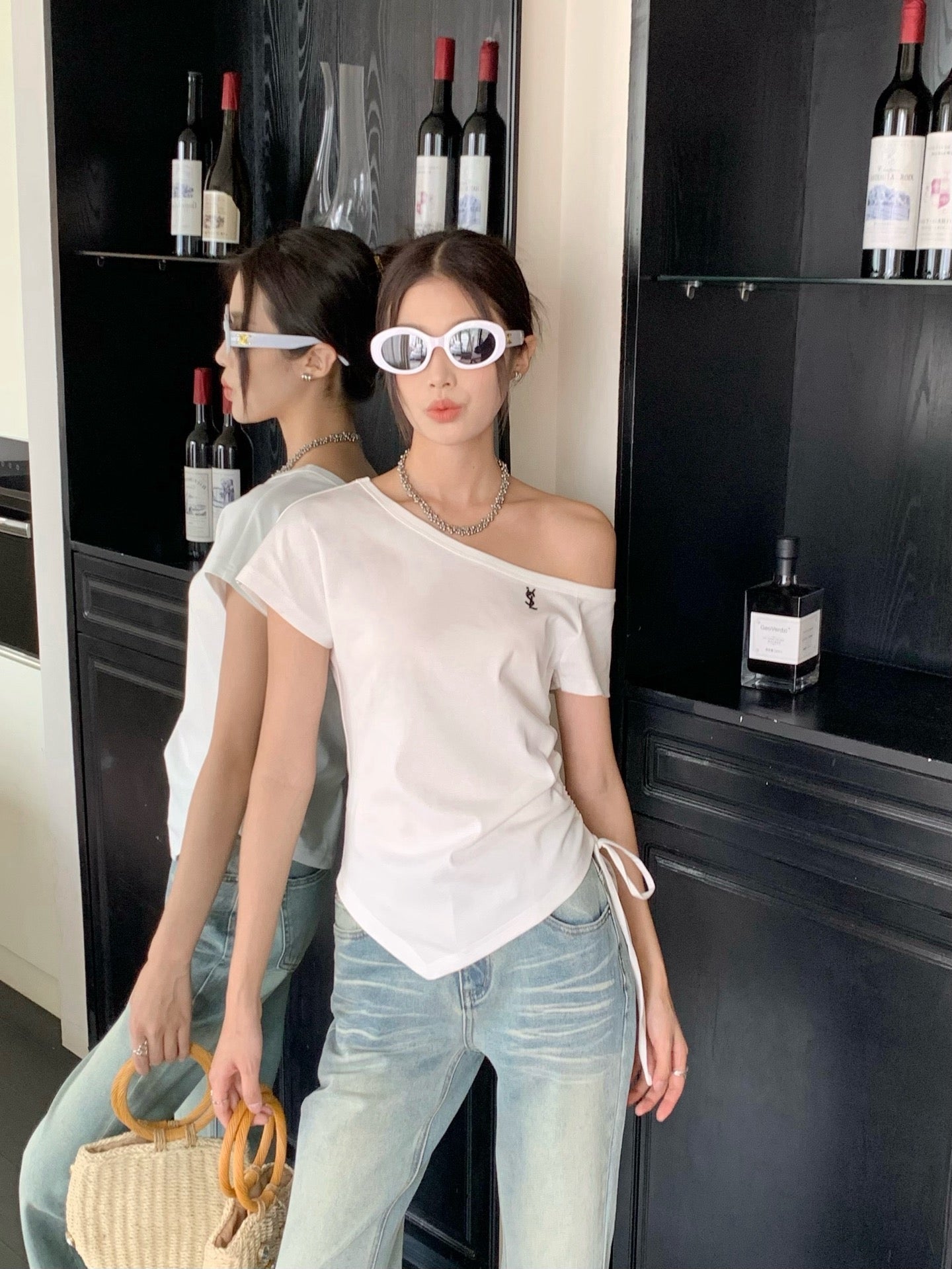 YS* 25ss Off-shoulder top