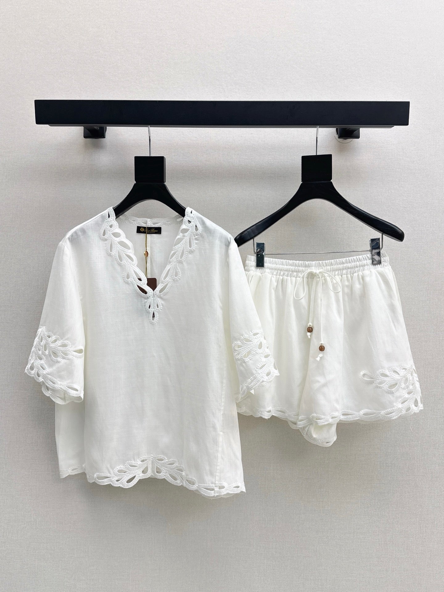 Lor*P 25ss embroidered linen suit