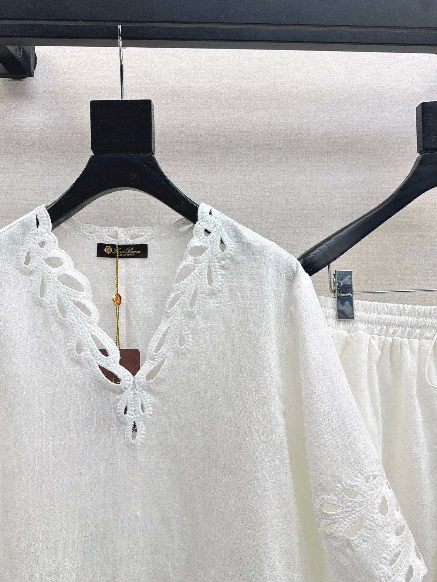 Lor*P 25ss embroidered linen suit