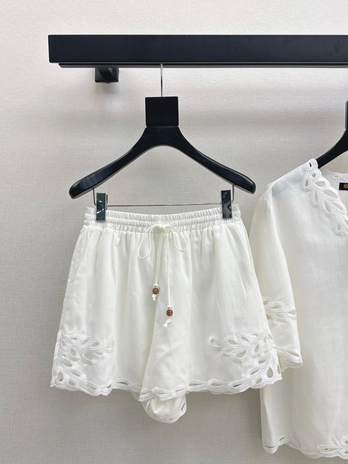 Lor*P 25ss embroidered linen suit