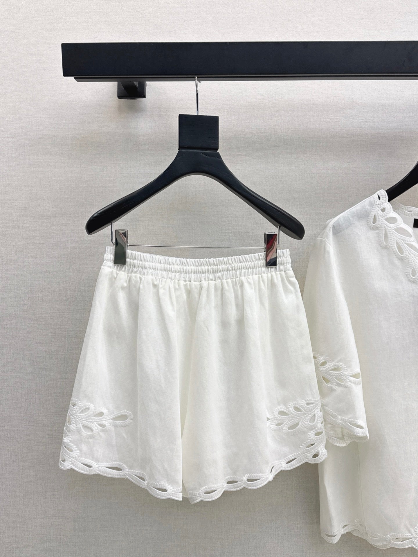 Lor*P 25ss embroidered linen suit