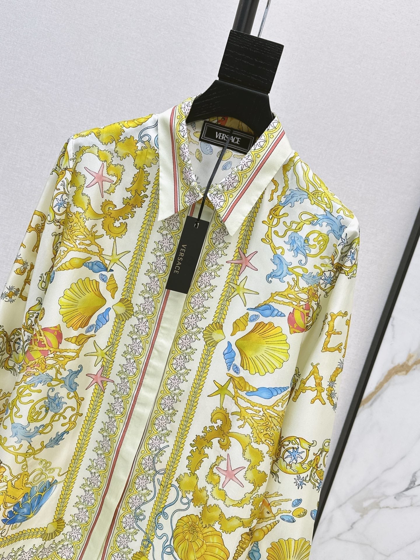 Versa* 25ss Barocco silk shirt