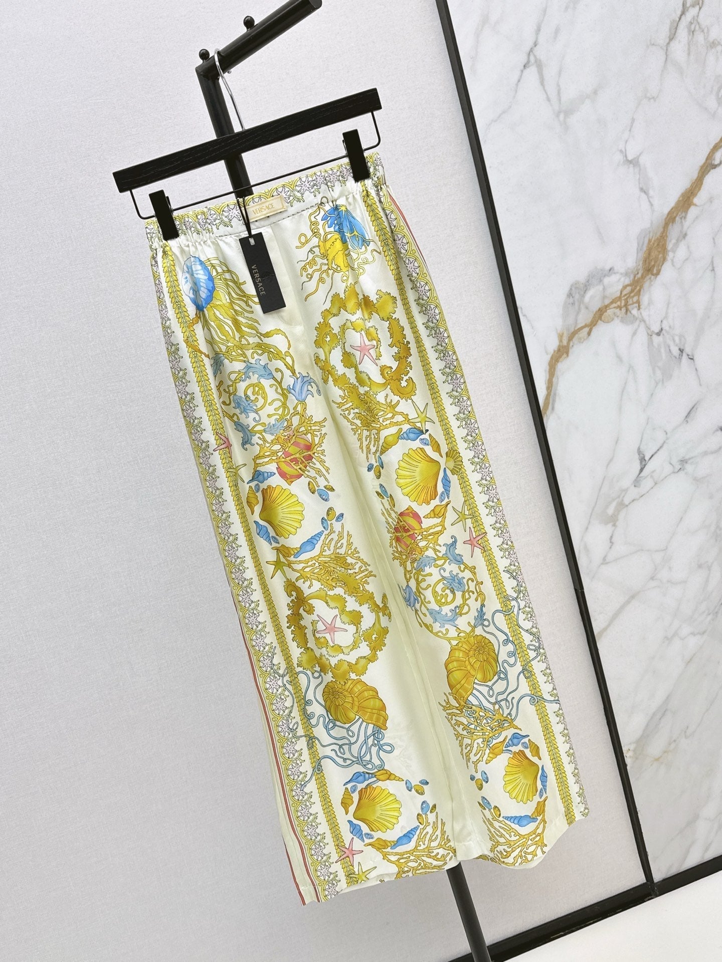 Versa* 25ss Barocco silk shirt