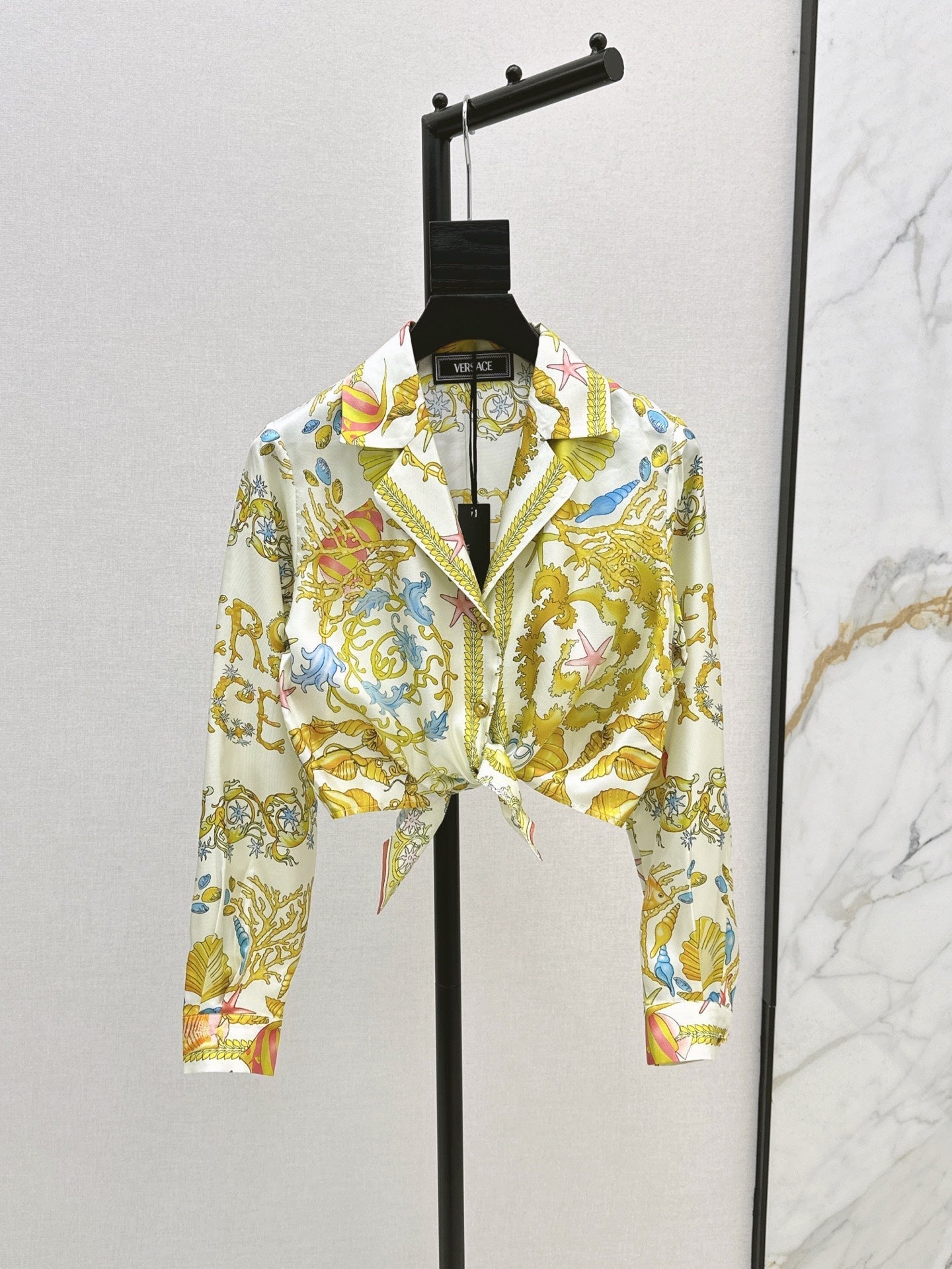 Versa* 25ss Barocco knotted silk shirt